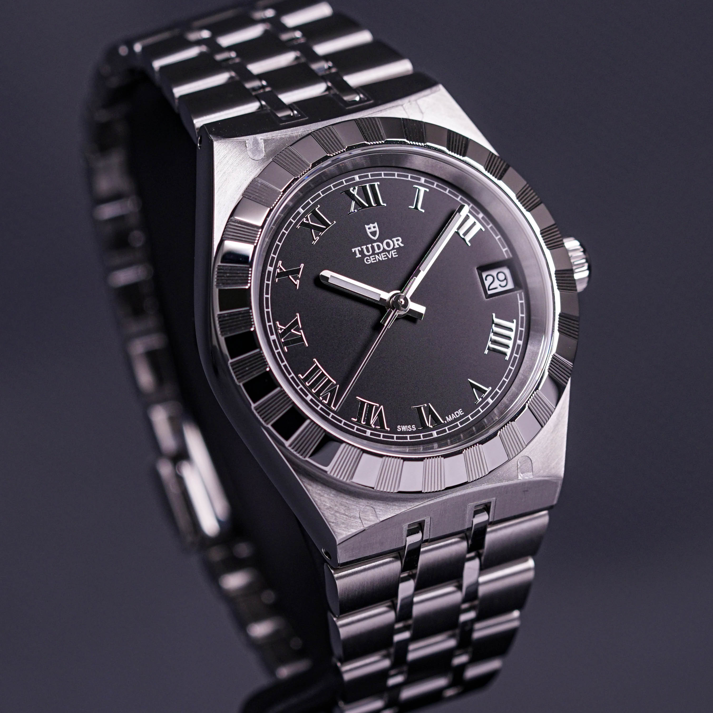 TUDOR ROYAL 34MM BLACK DIAL