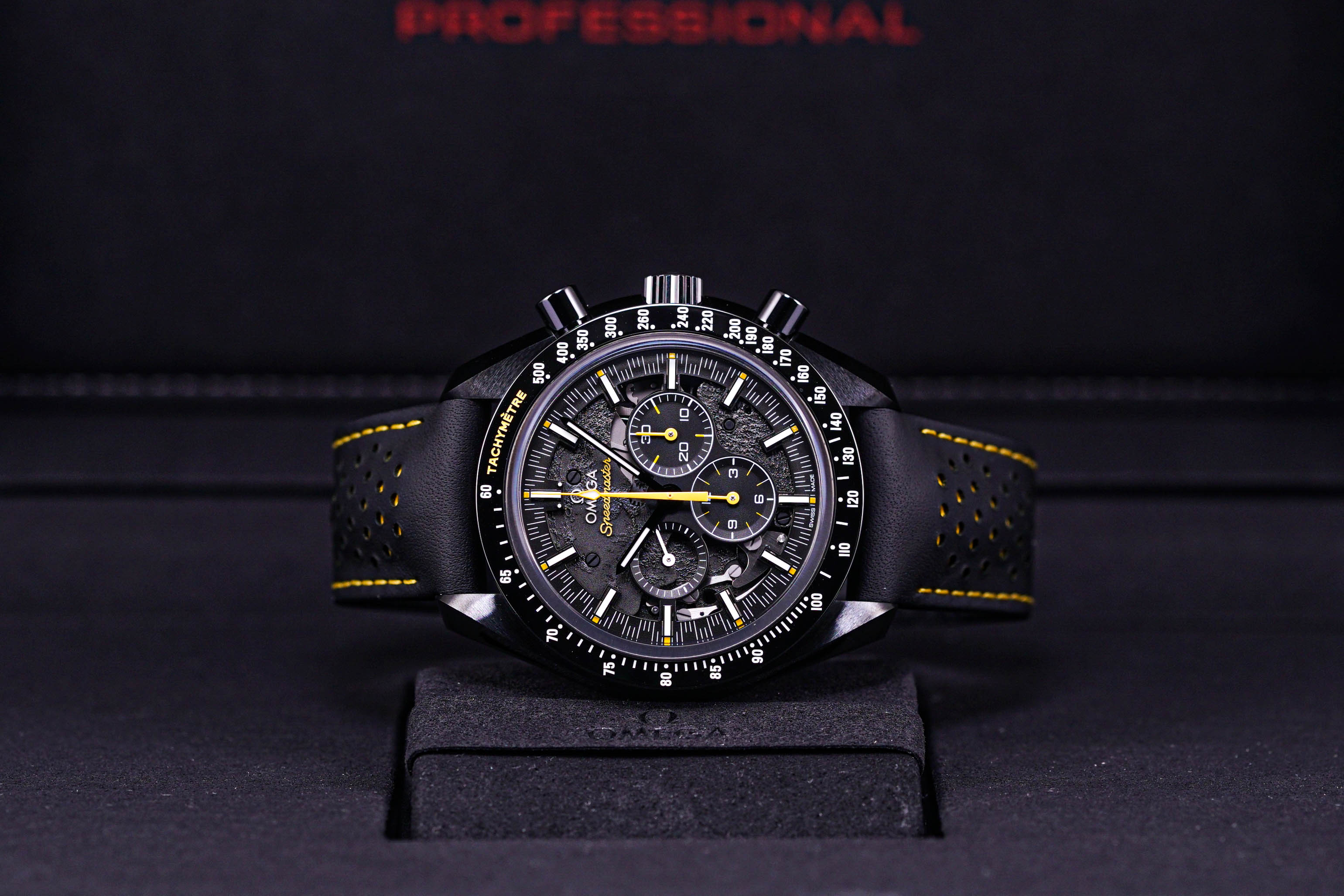OMEGA SPEEDMASTER DARK SIDE OF THE MOON 'APOLLO 8'