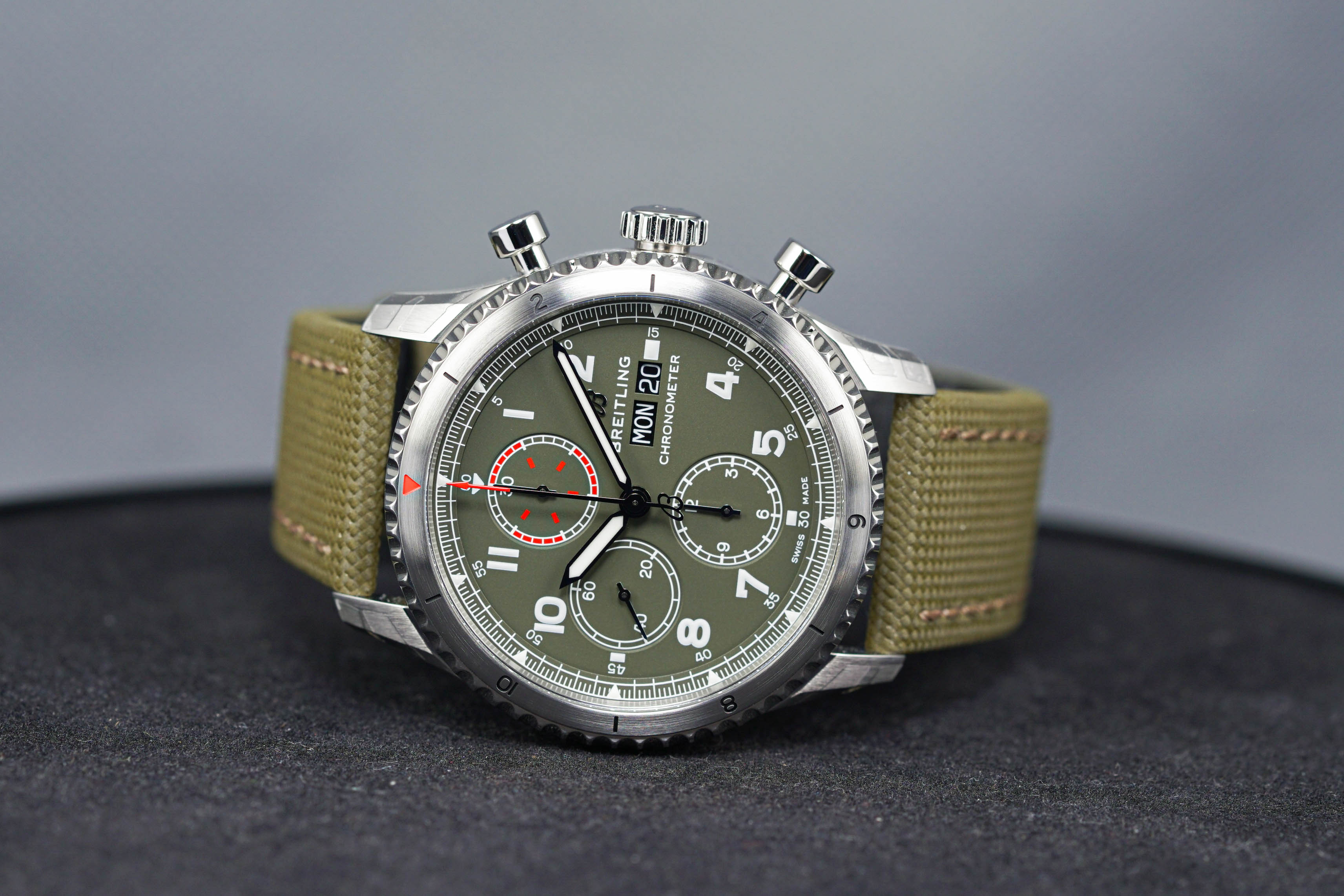 AVIATOR 8 CHRONOGRAPH CURTISS WARHAWK GREEN