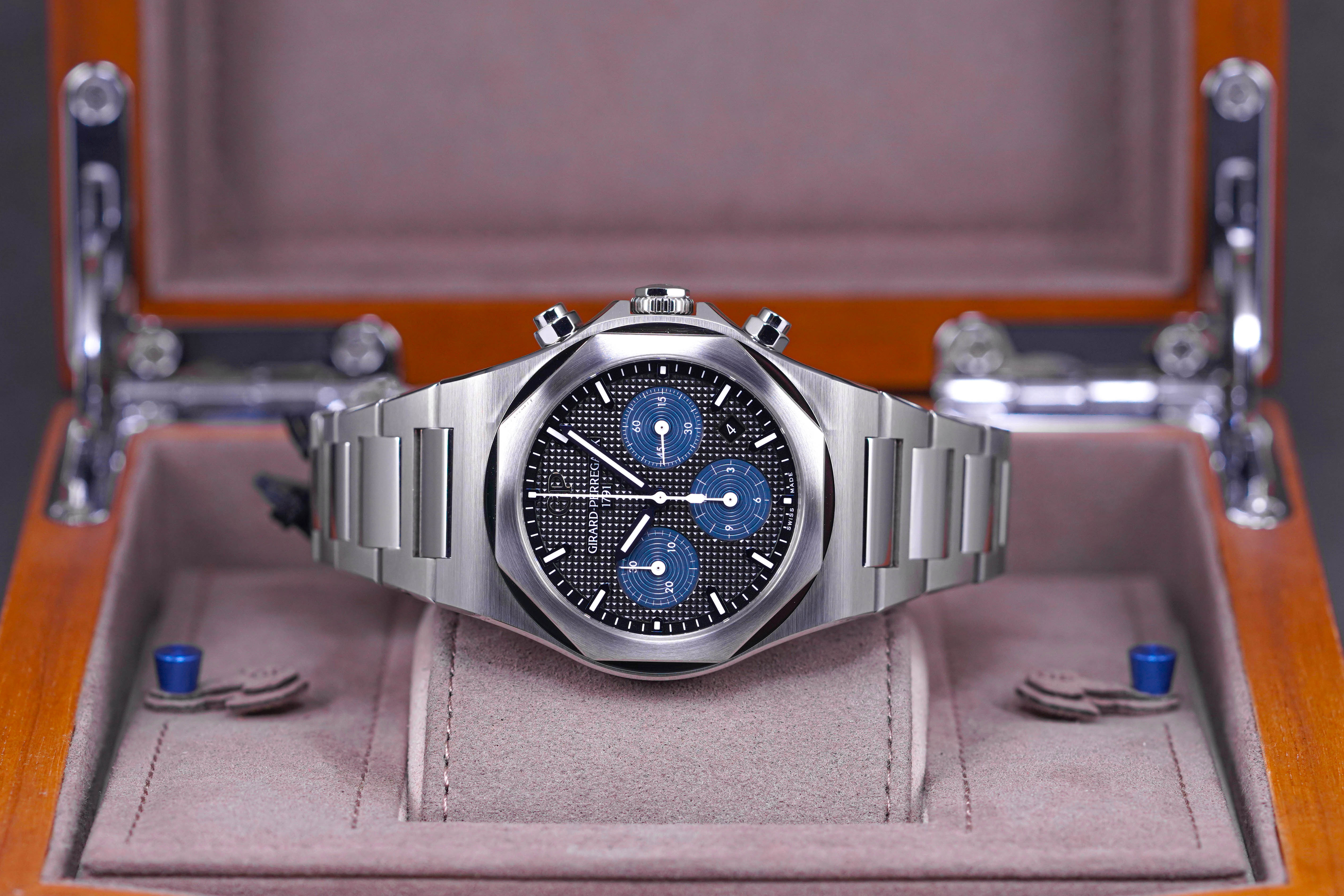 LAUREATO CHRONOGRAPH BLACK DIAL (2022)