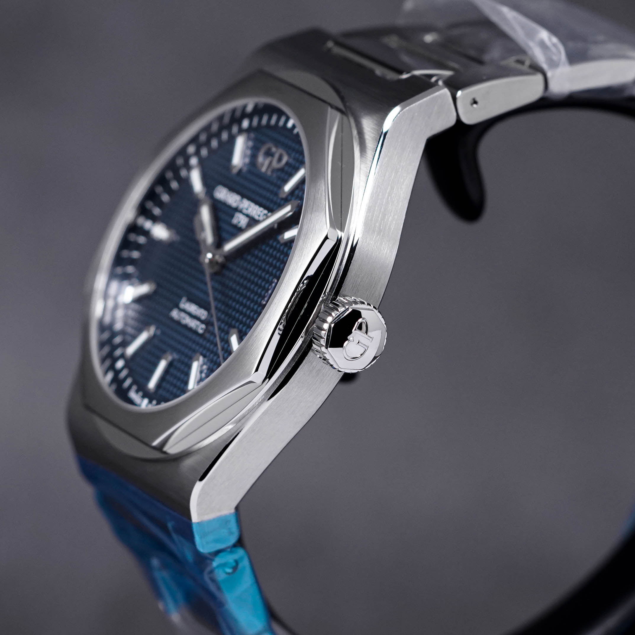 LAUREATO BLUE DIAL (2022)