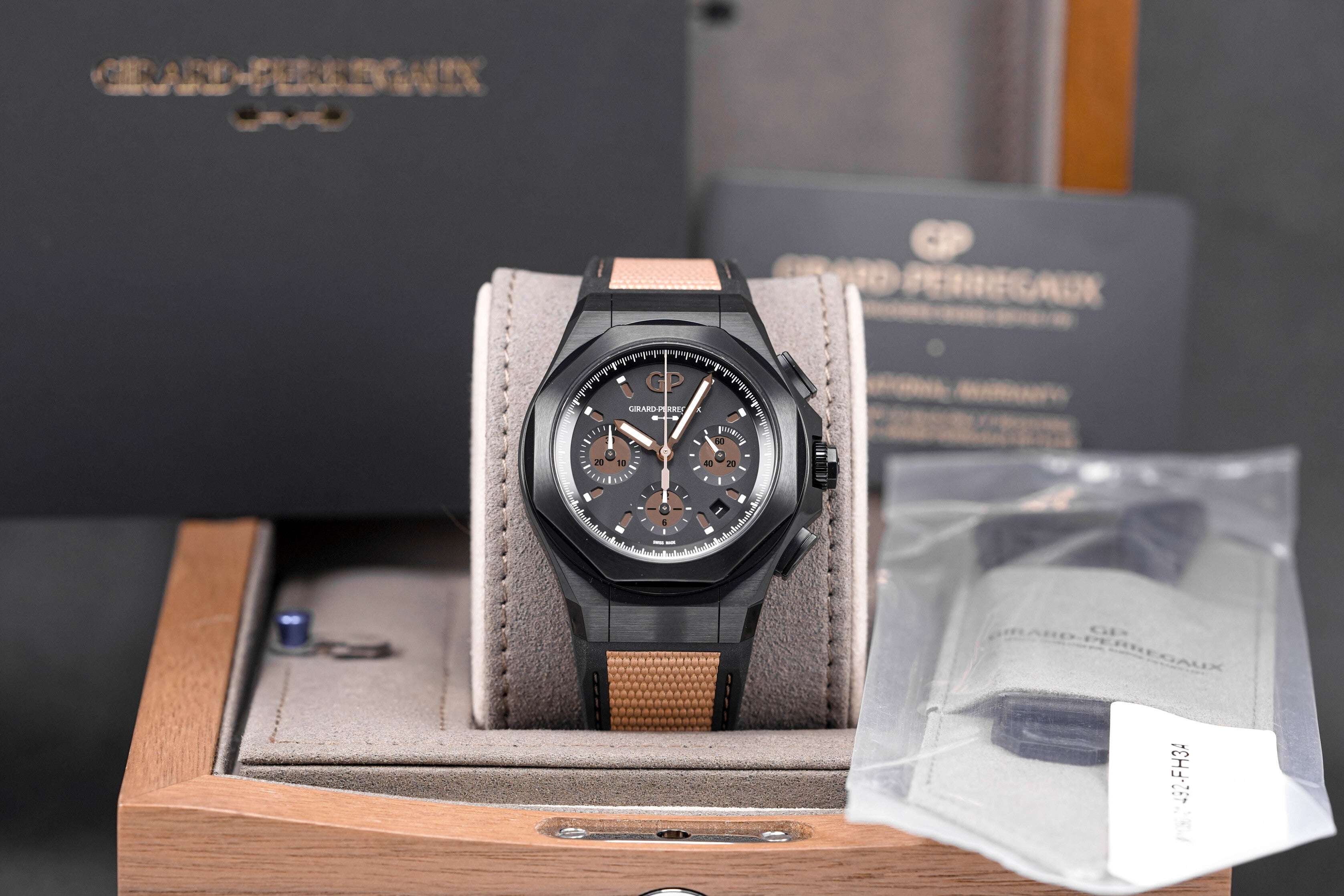 GIRARD PERREGAUX LAUREATO