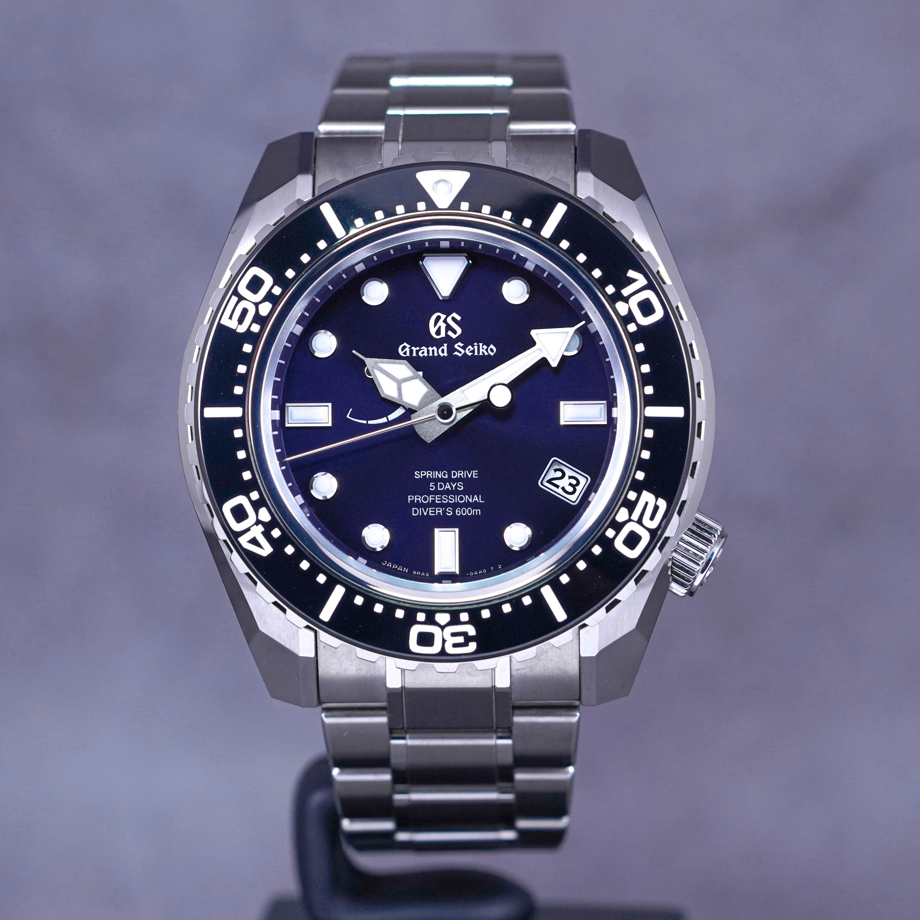 SPRING DRIVE PROFESSIONAL DIVER 600M '60TH ANNIVERSARY' (2021)