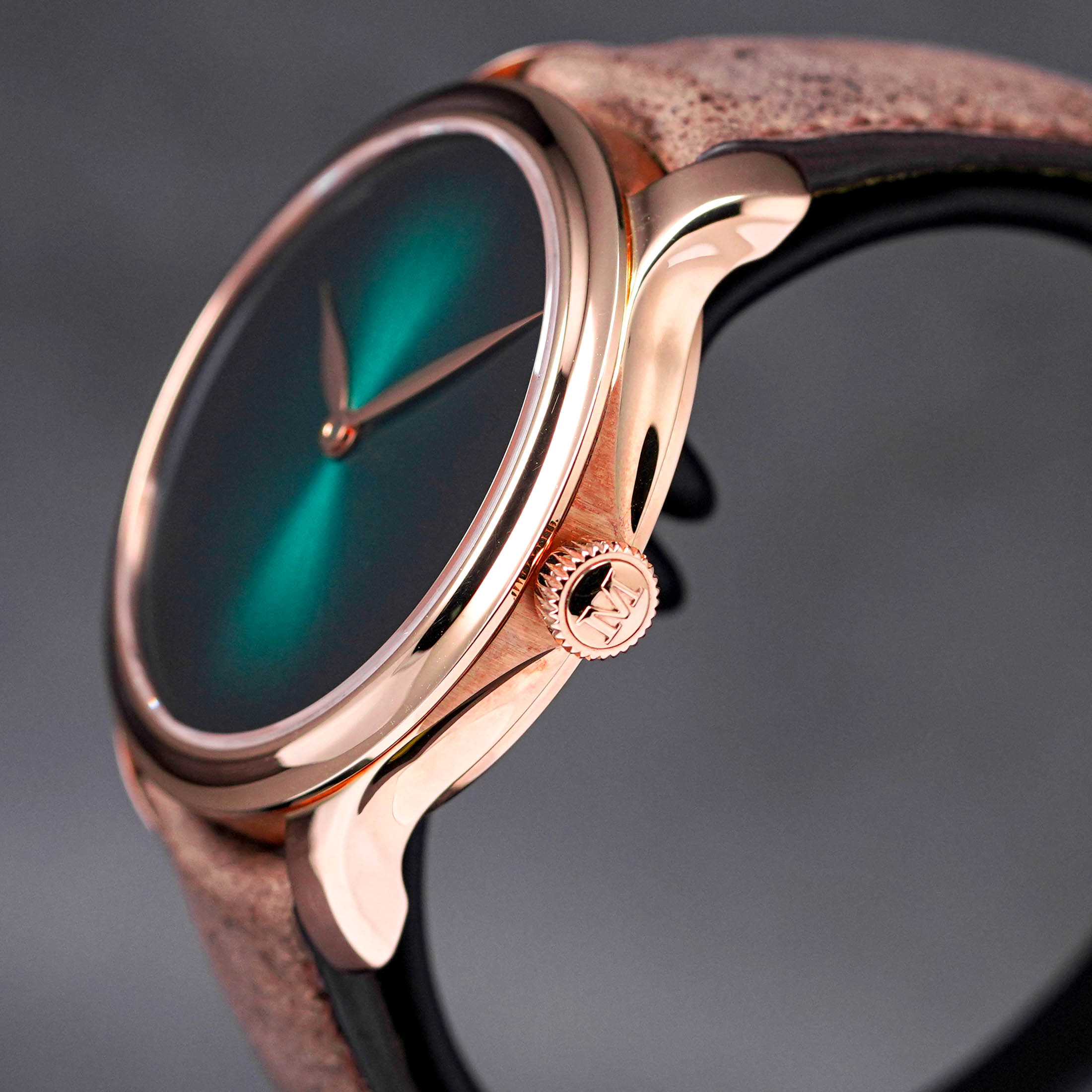 ENDEAVOUR SMALL SECONDS ROSEGOLD GREEN FUME DIAL (2019)