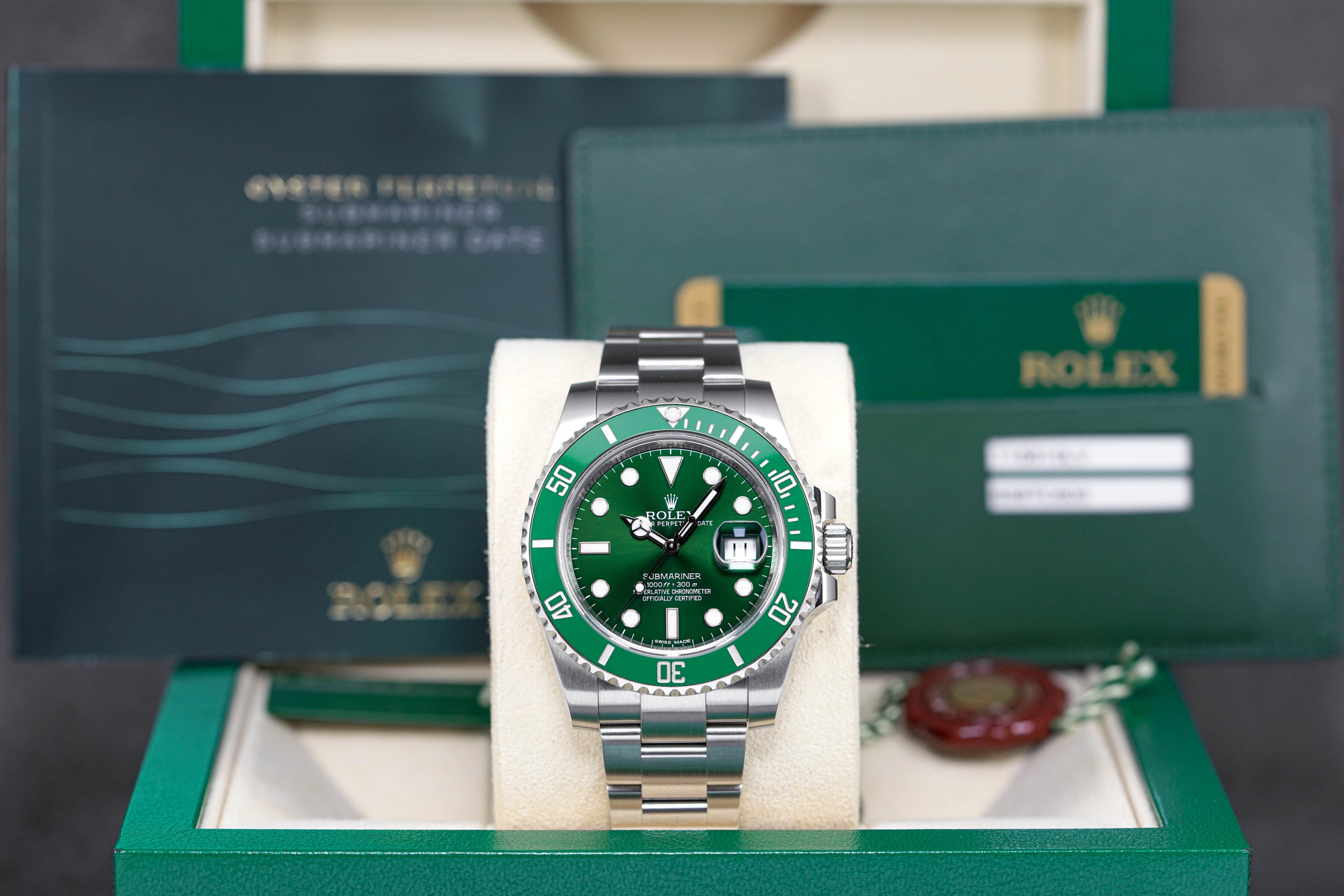 SUBMARINER DATE 40MM 'HULK' (2014)