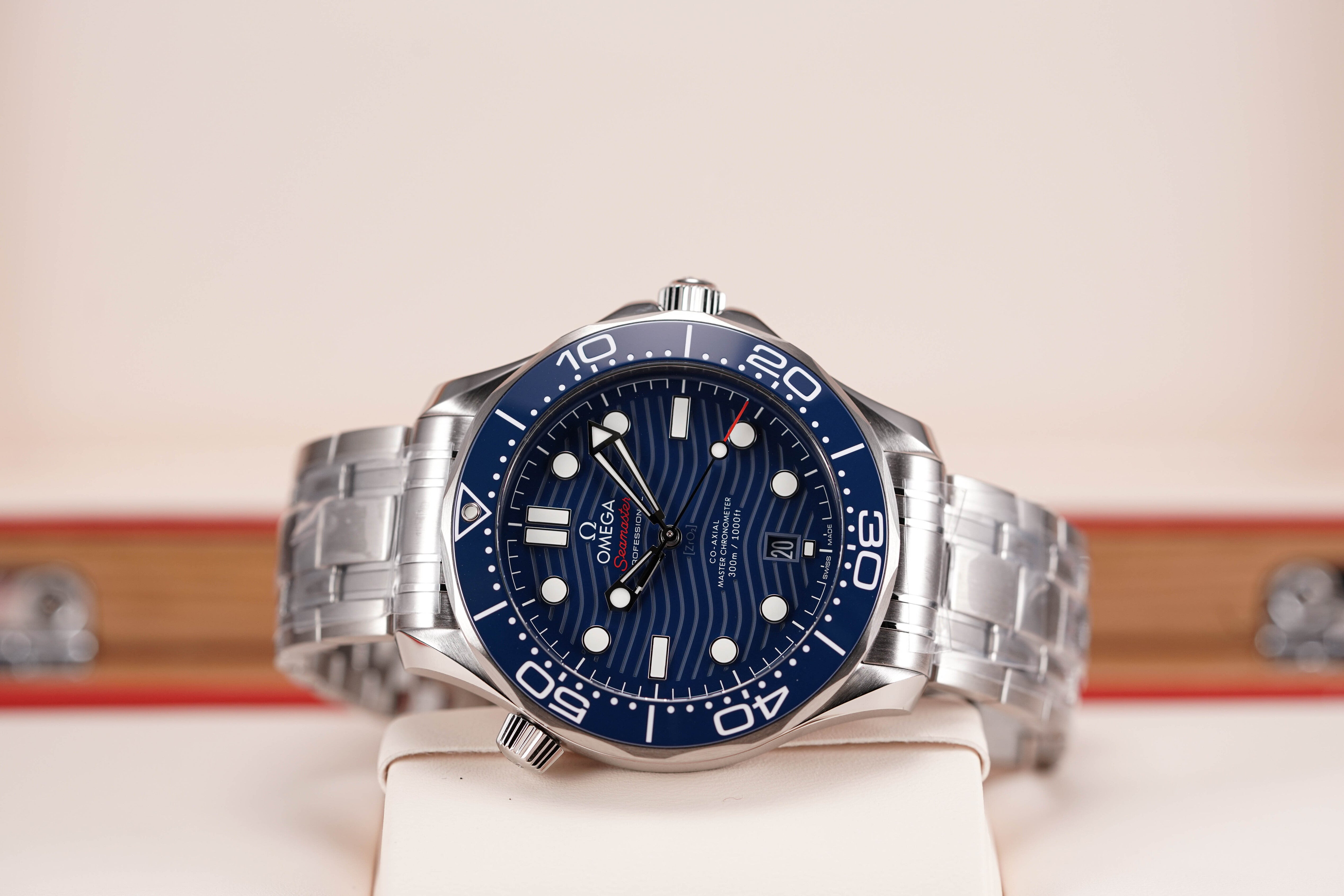 OMEGA SEAMASTER DIVER 300 BLUE