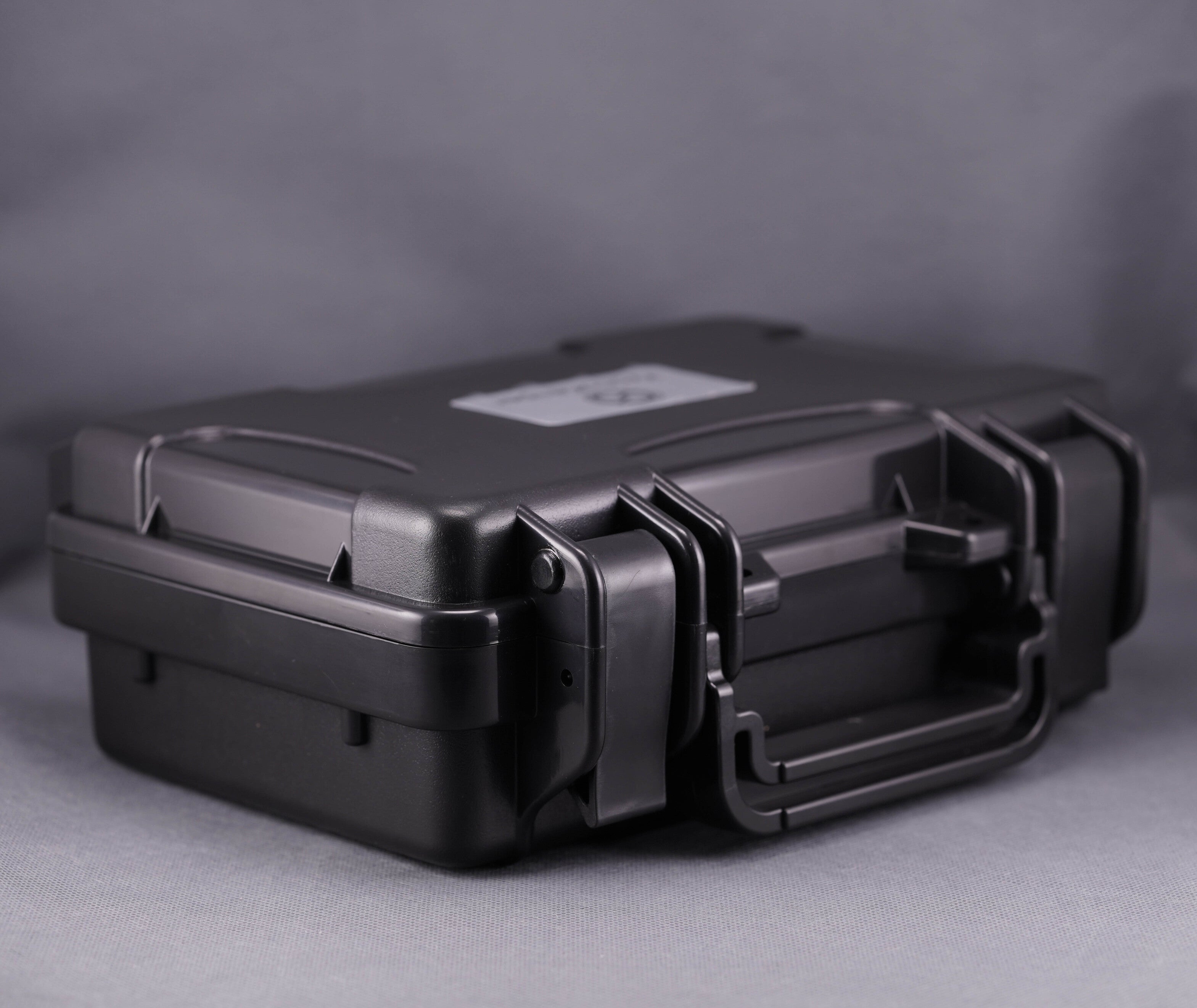 KRONOKEEPER WATERPROOF CASE FOR 8 WATCHES