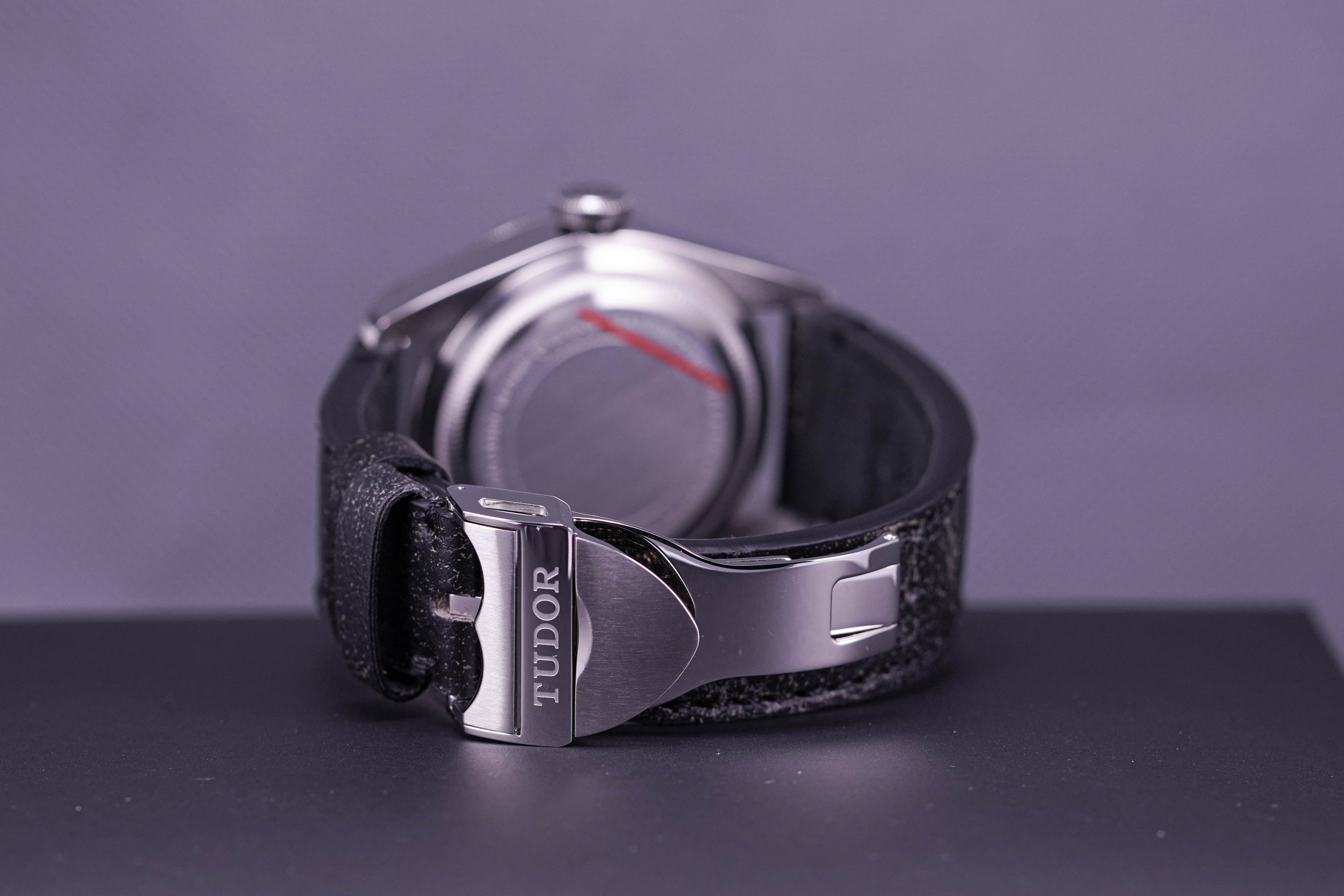 TUDOR BLACK BAY 41MM BLACK LEATHER (2022)