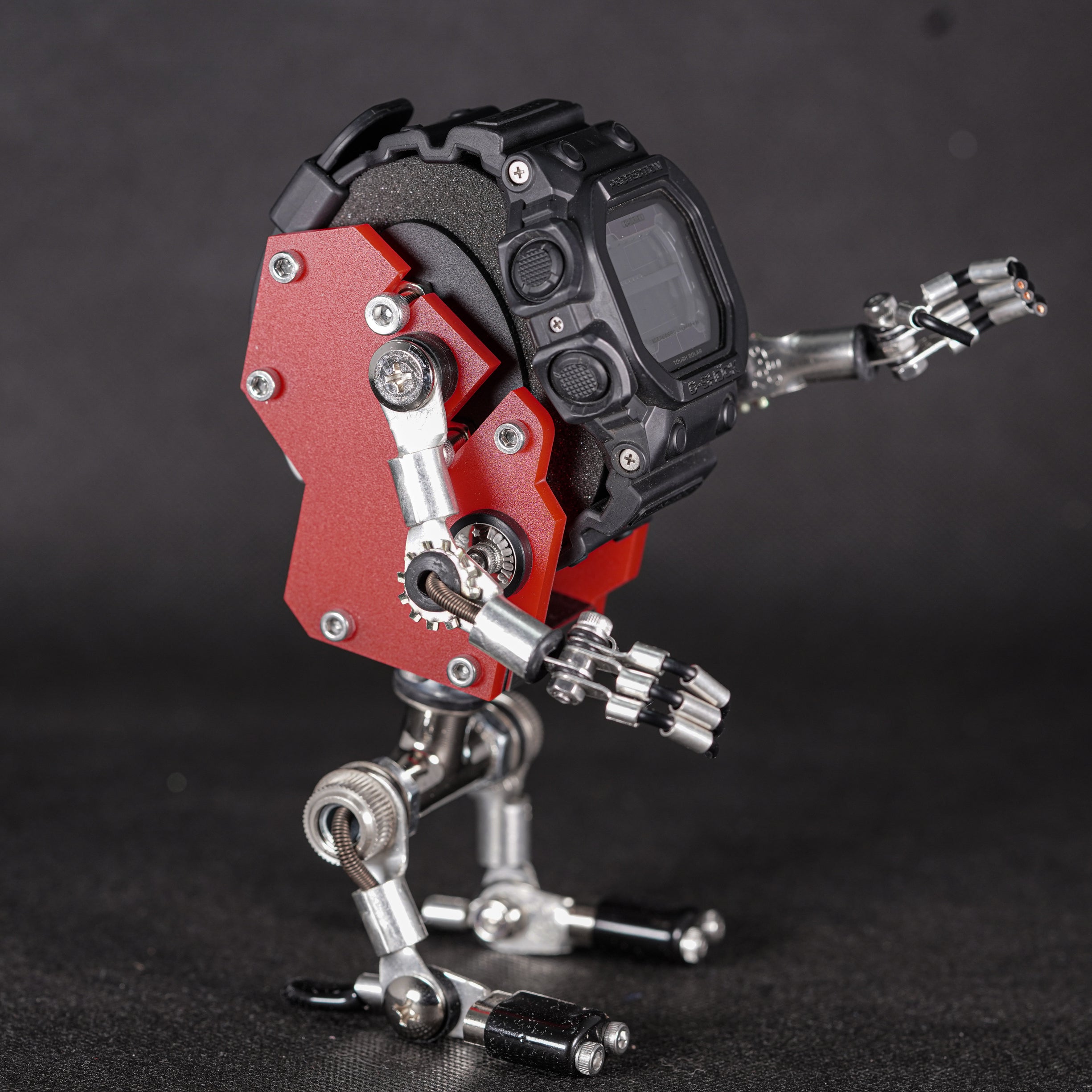 WATCH HANDLER 'ROBOTOYS' RED EDITION