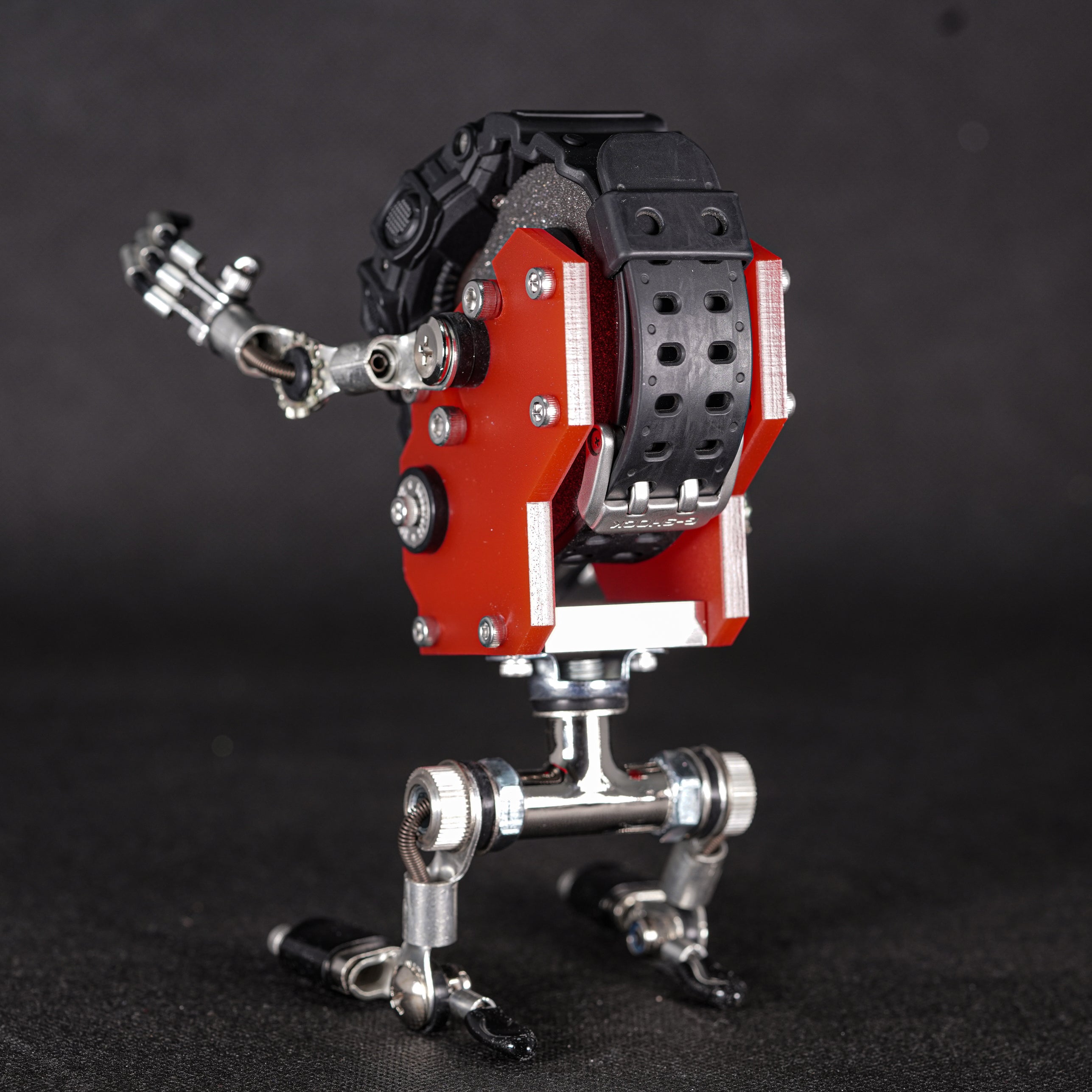 WATCH HANDLER 'ROBOTOYS' RED EDITION