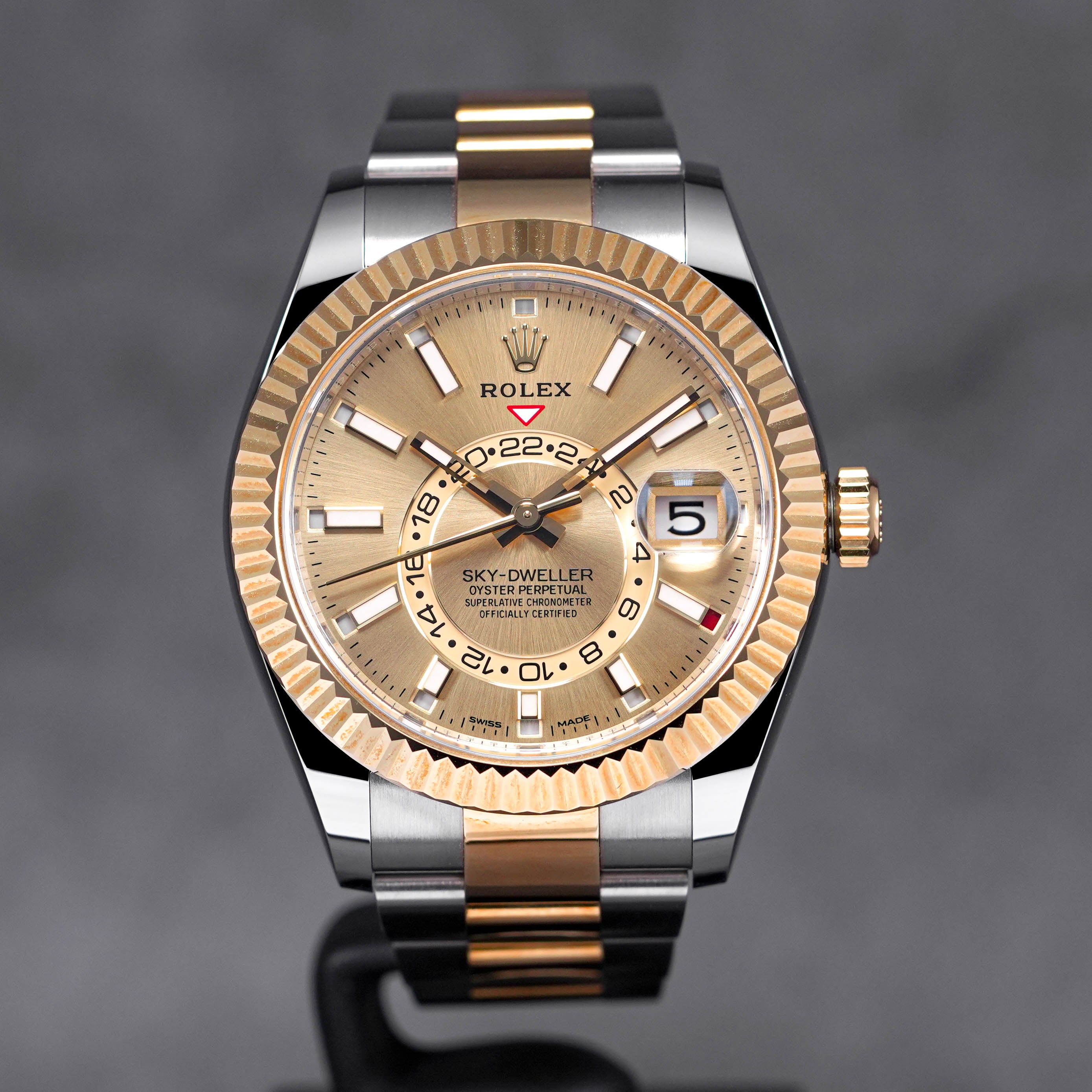 SKY DWELLER TWOTONE YELLOWGOLD CHAMPAGNE DIAL (2020)