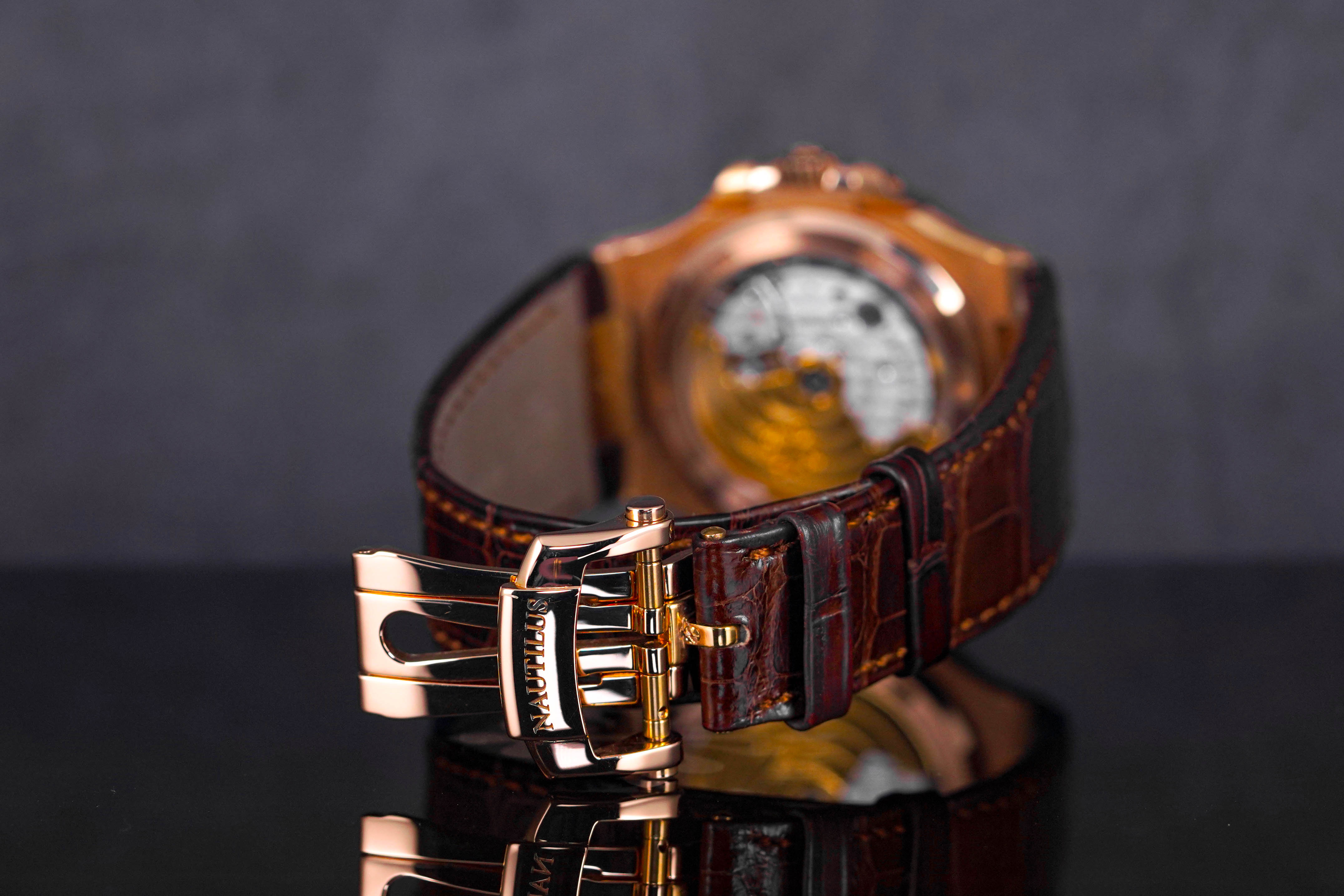 NAUTILUS 5711R ON STRAP (2007)