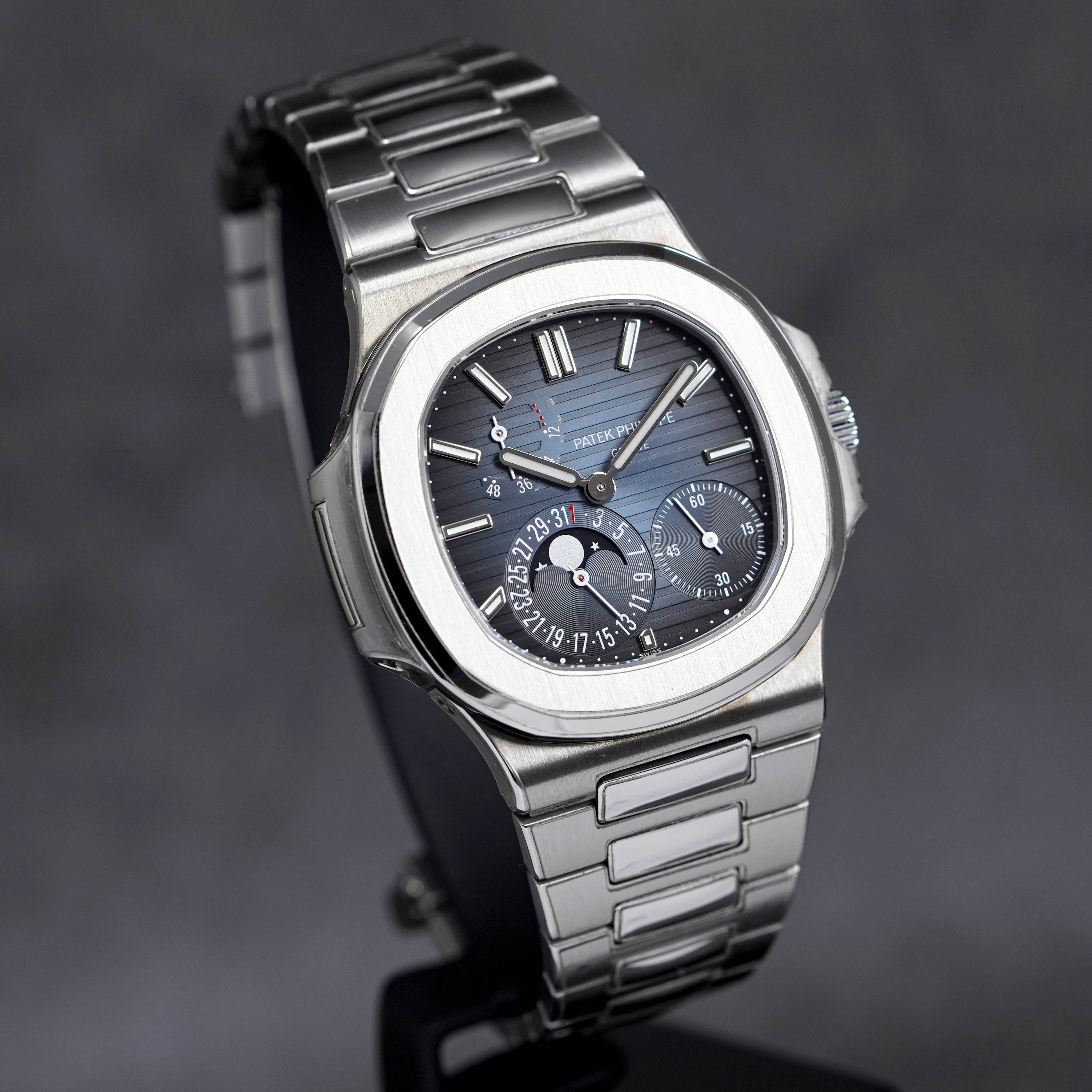 NAUTILUS 5712/1A MOONPHASE BLUE DIAL (2021)