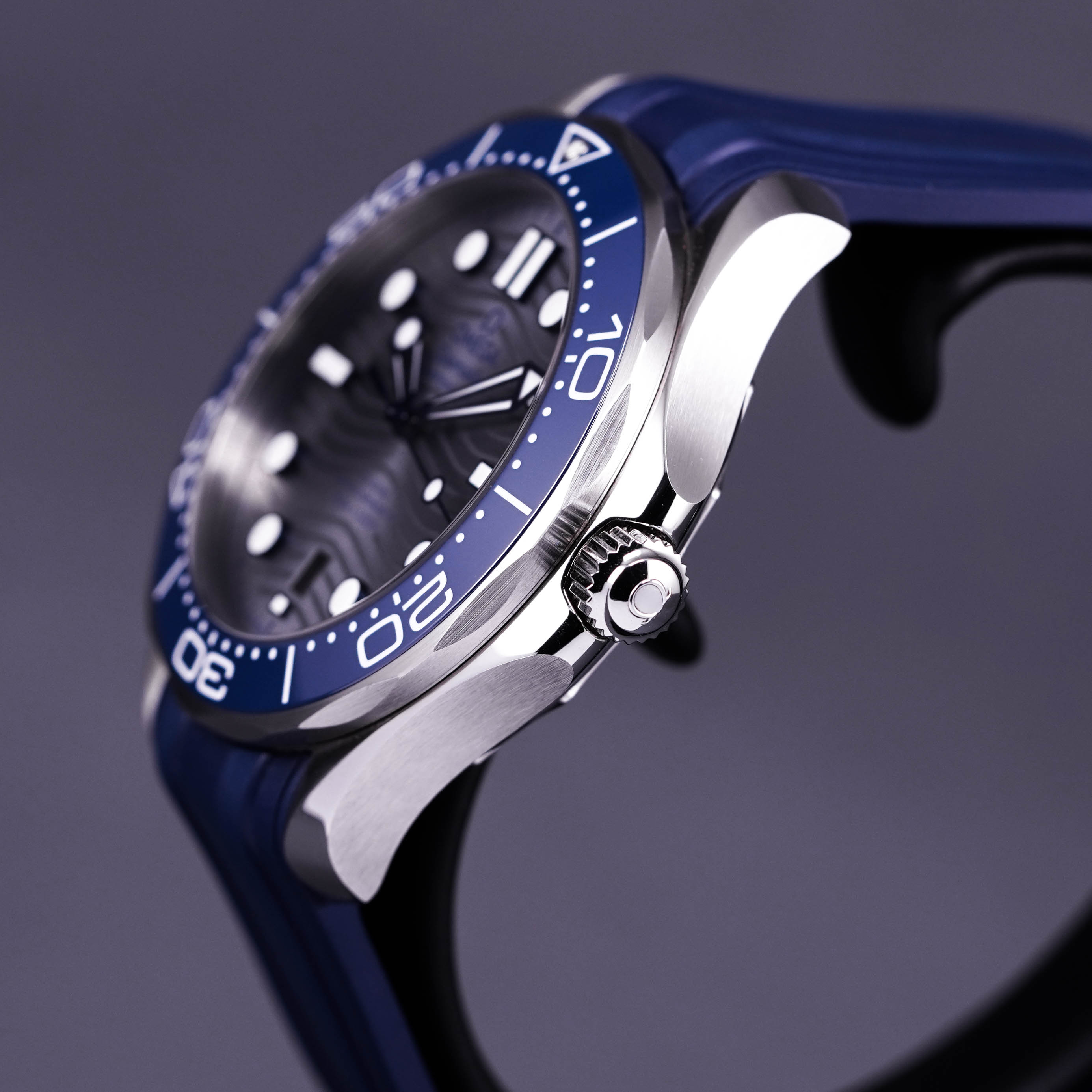 SEAMASTER DIVER 300 GREY DIAL RUBBER STRAP (2021)