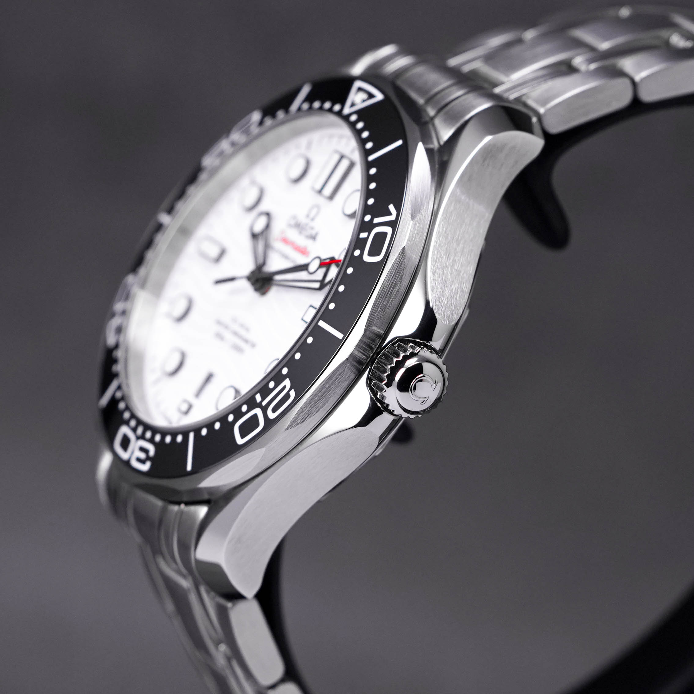 Omega Seamaster Diver White