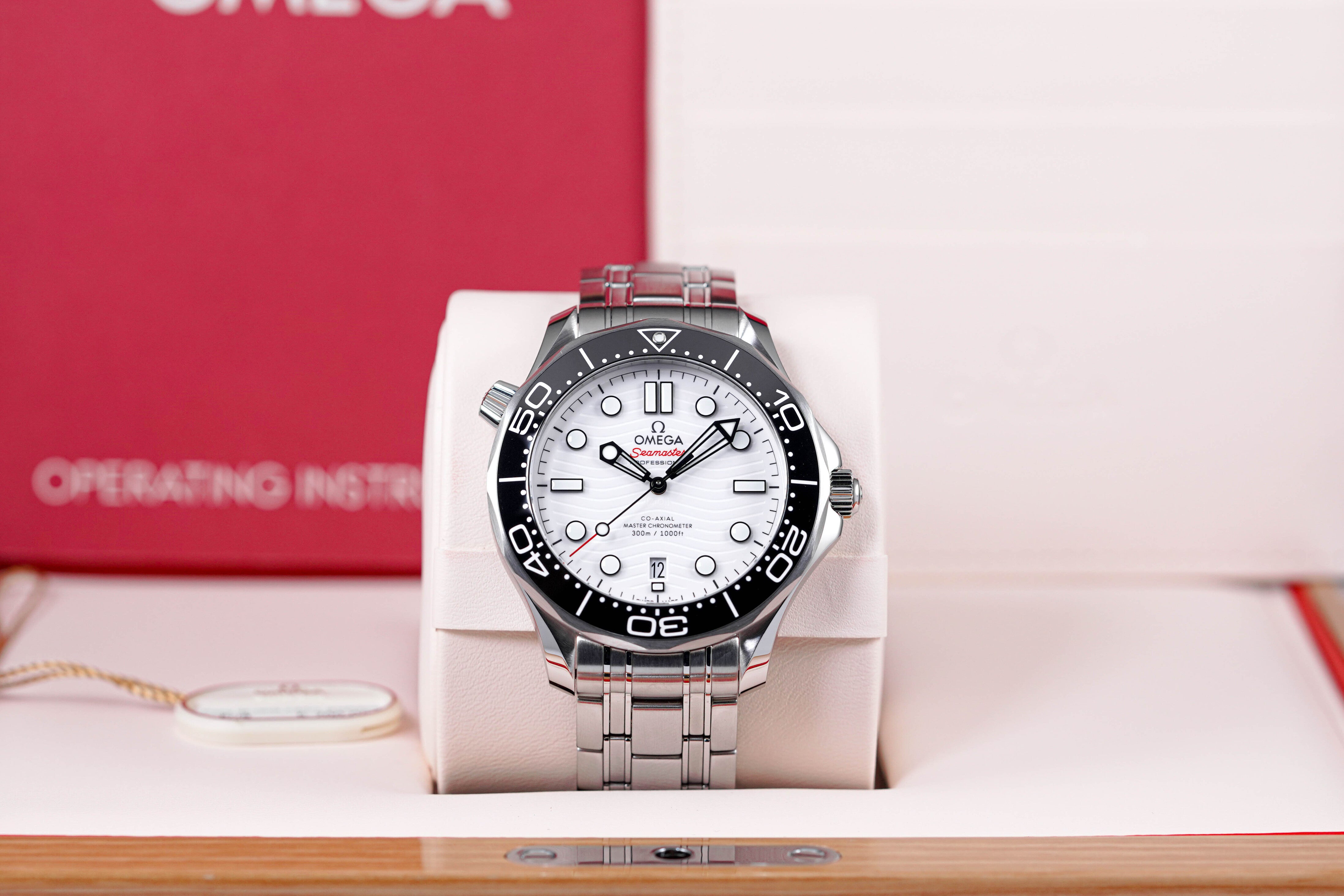 Omega Seamaster Diver White