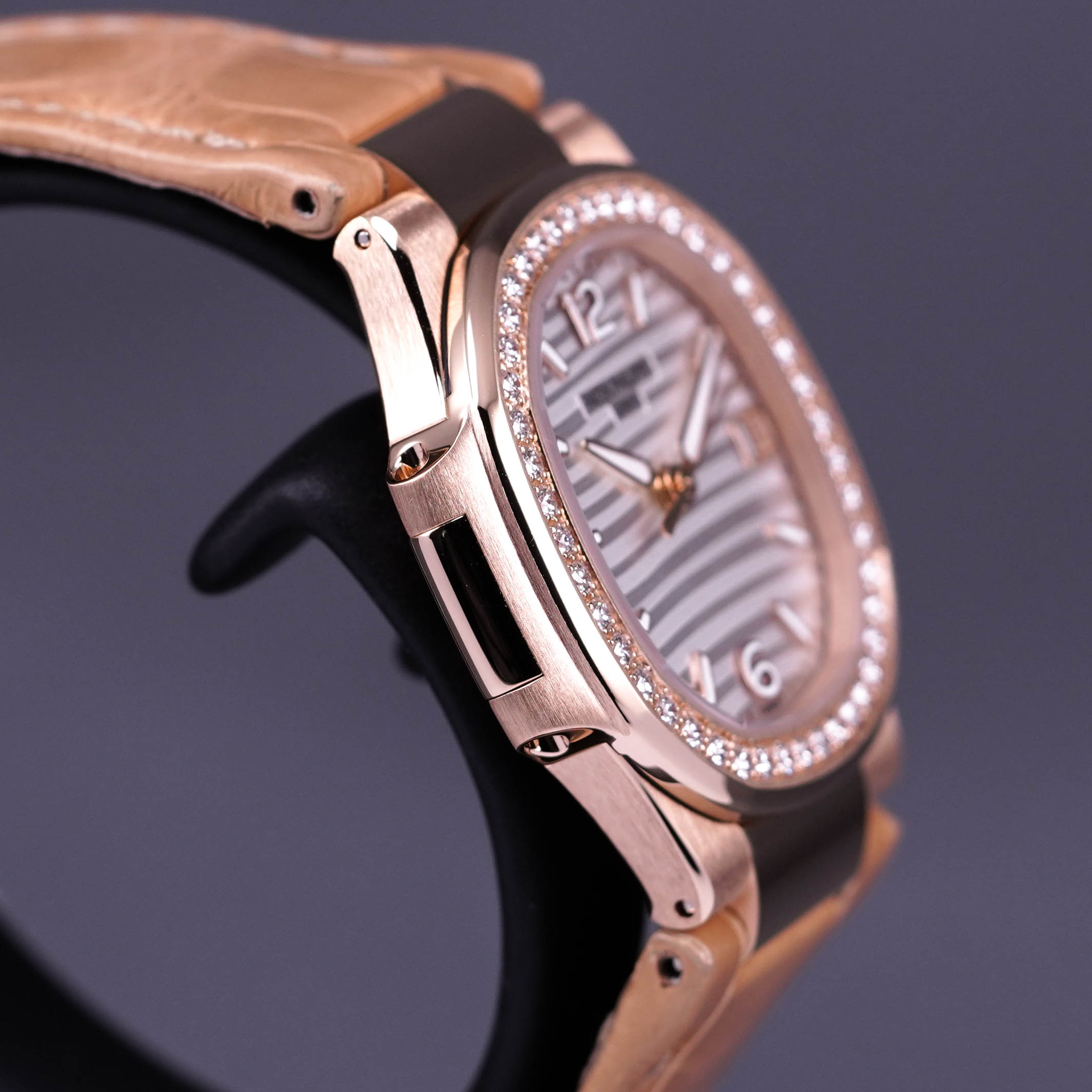 NAUTILUS 7010R-001 ROSEGOLD DIAMOND BEZEL LEATHER STRAP (2022)