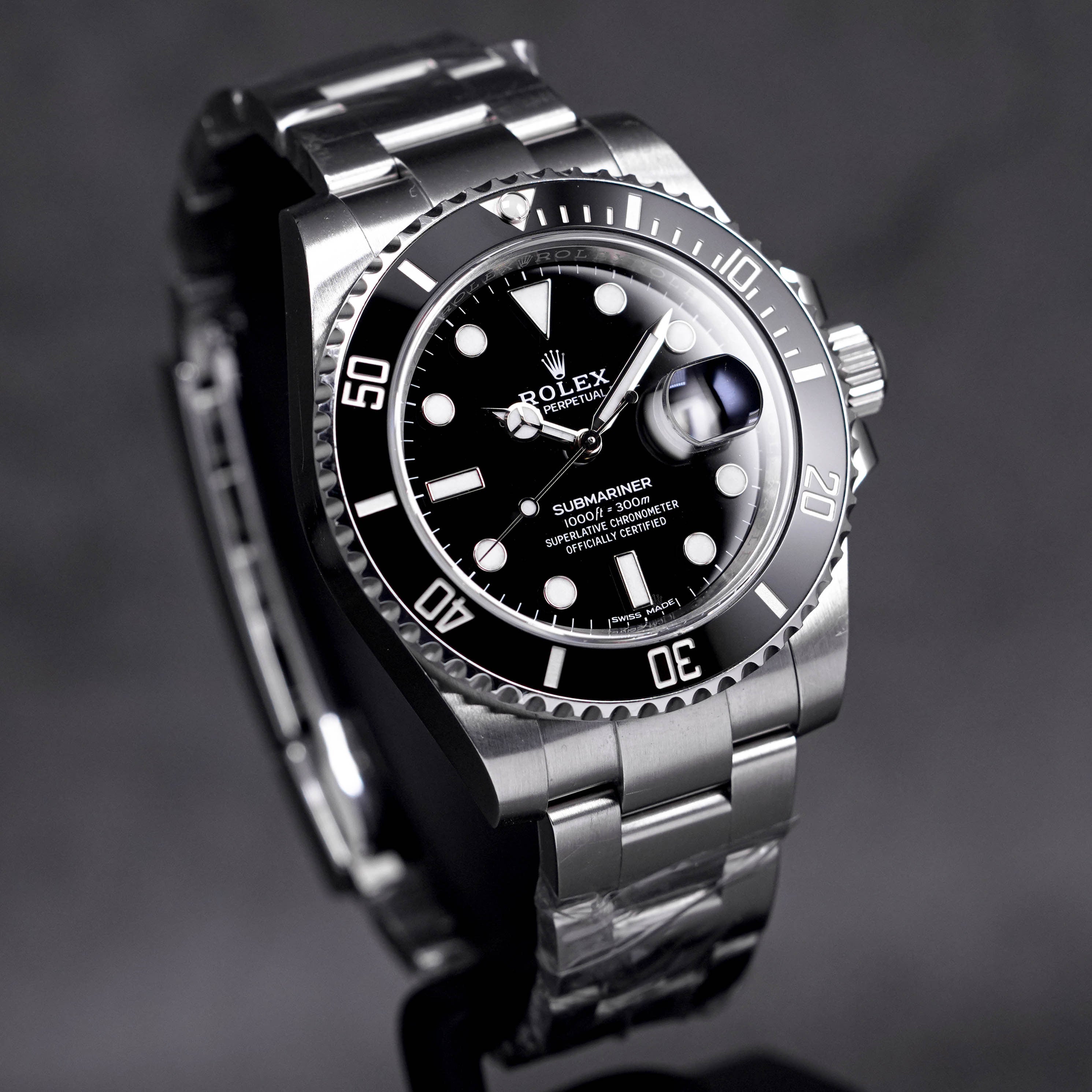 SUBMARINER DATE 40MM BLACK DIAL (2017)