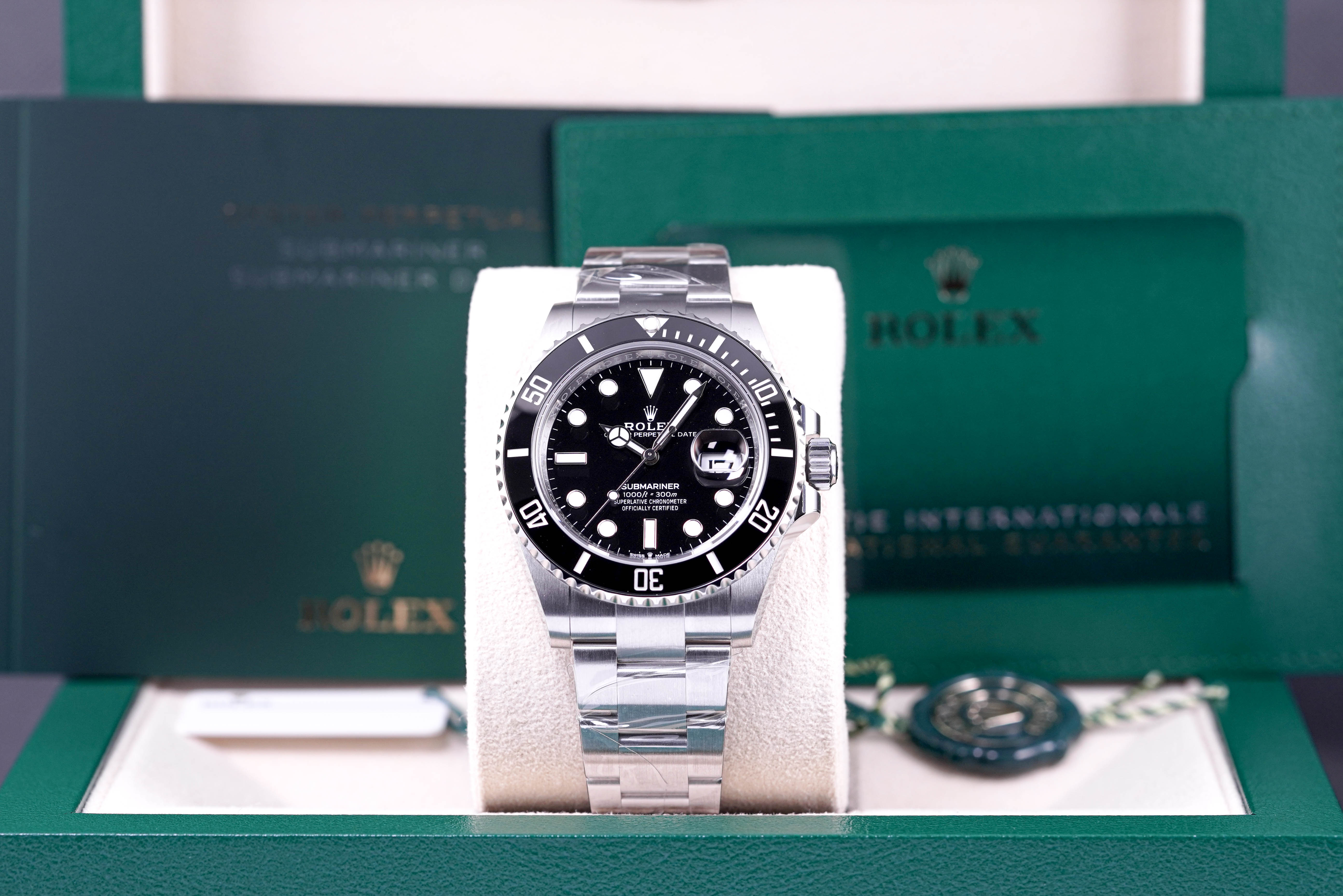 SUBMARINER DATE 41MM BLACK DIAL (2022)