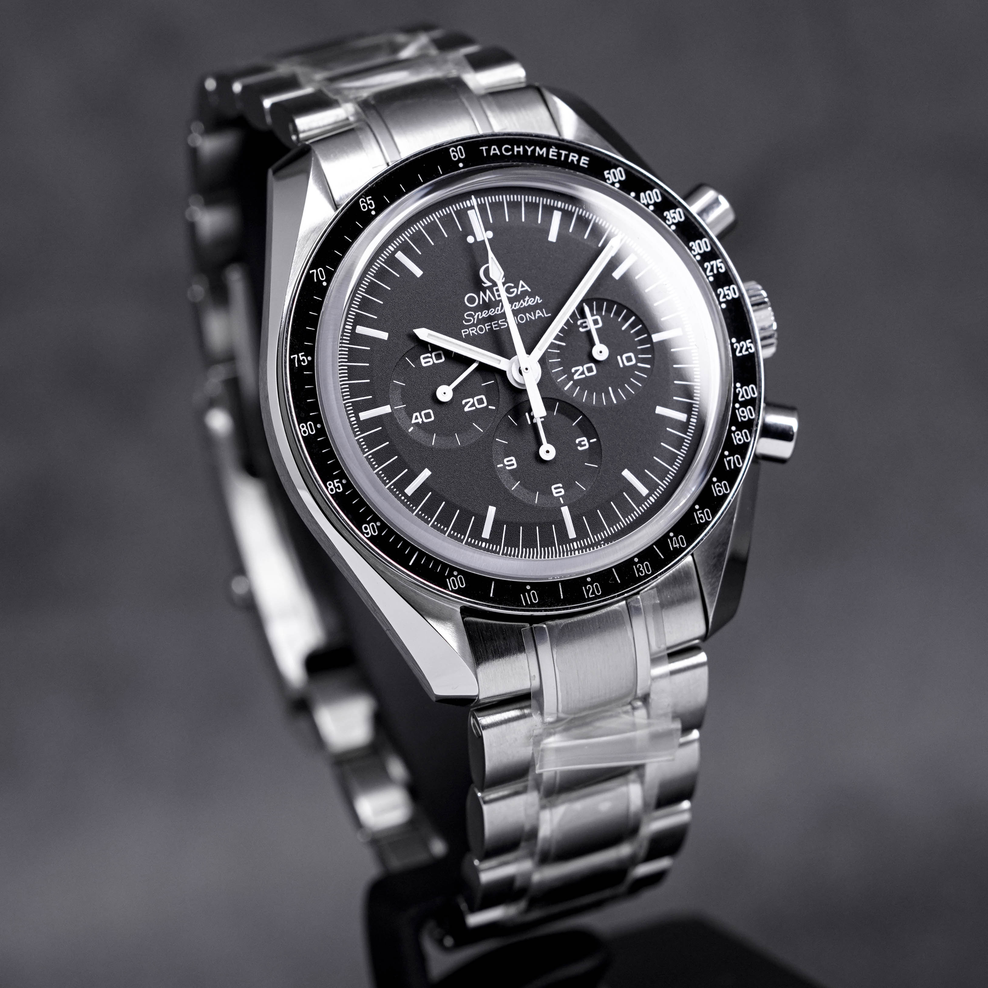 SPEEDMASTER MOONWATCH SAPPHIRE (2020)