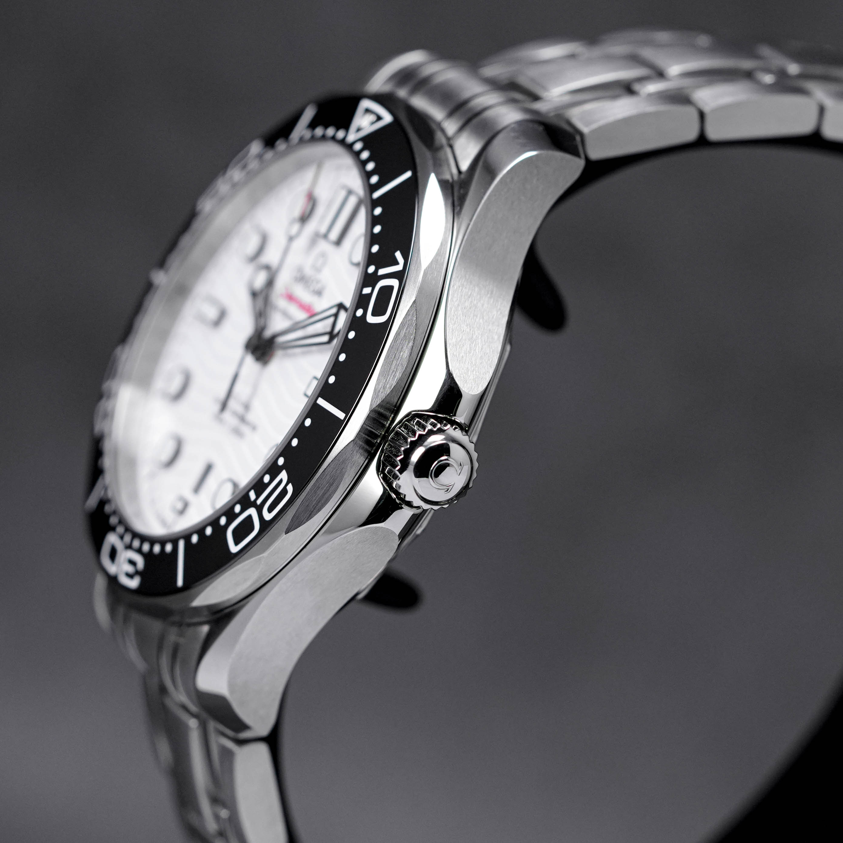 SEAMASTER DIVER 300 WHITE DIAL (2021)