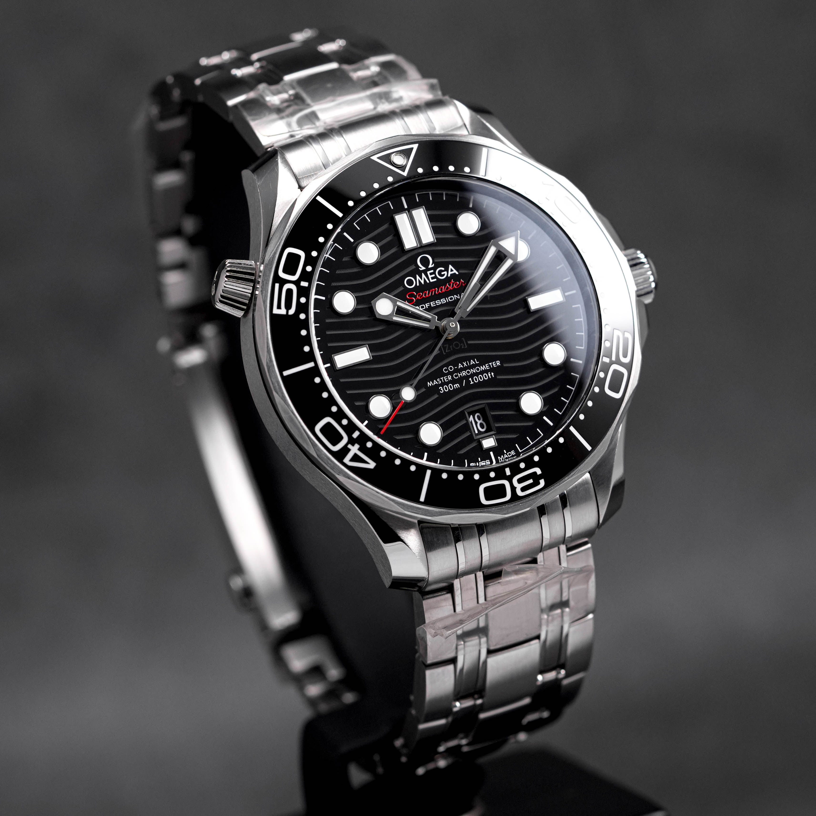 SEAMASTER DIVER 300 BLACK DIAL (2021)