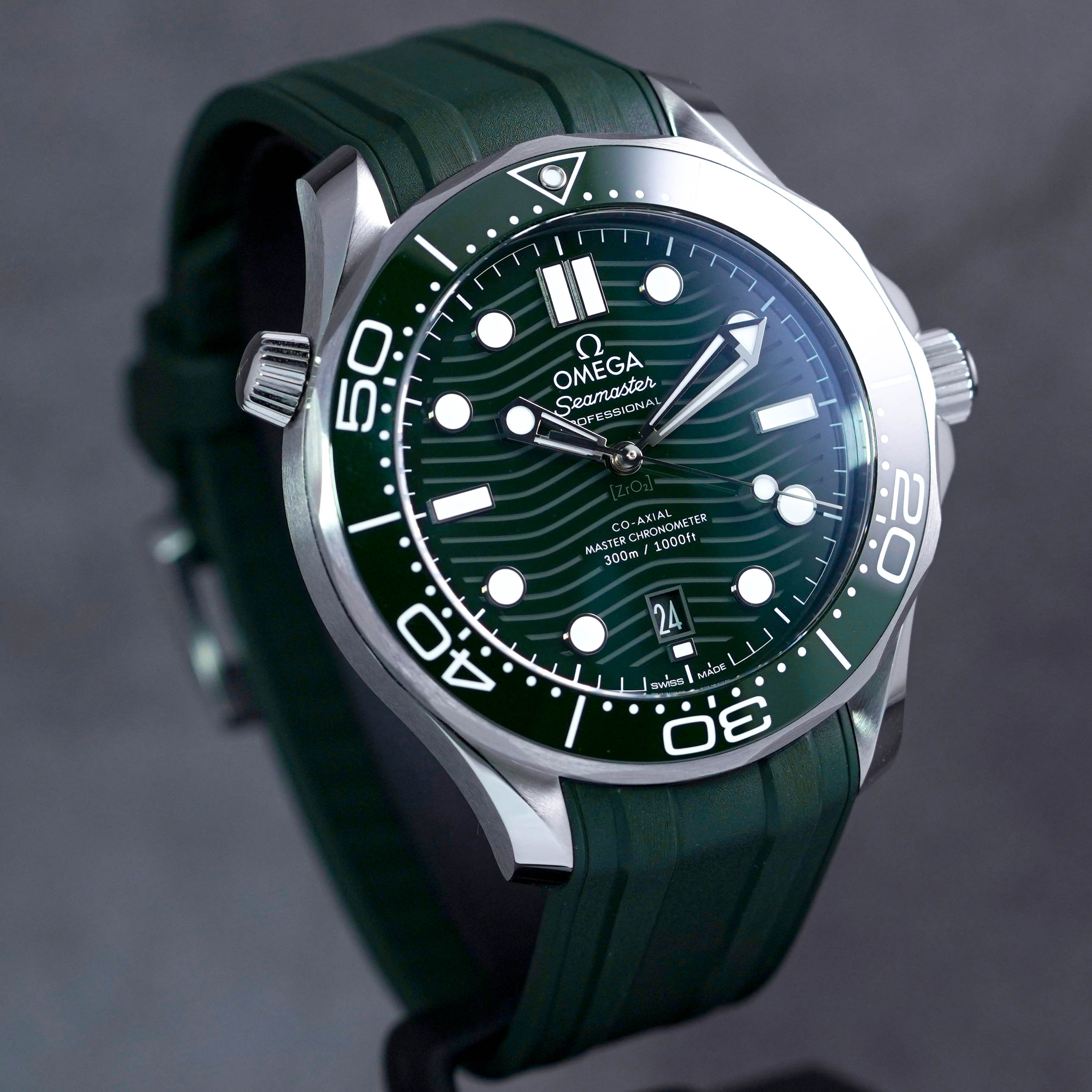 OMEGA SEAMASTER GREEN