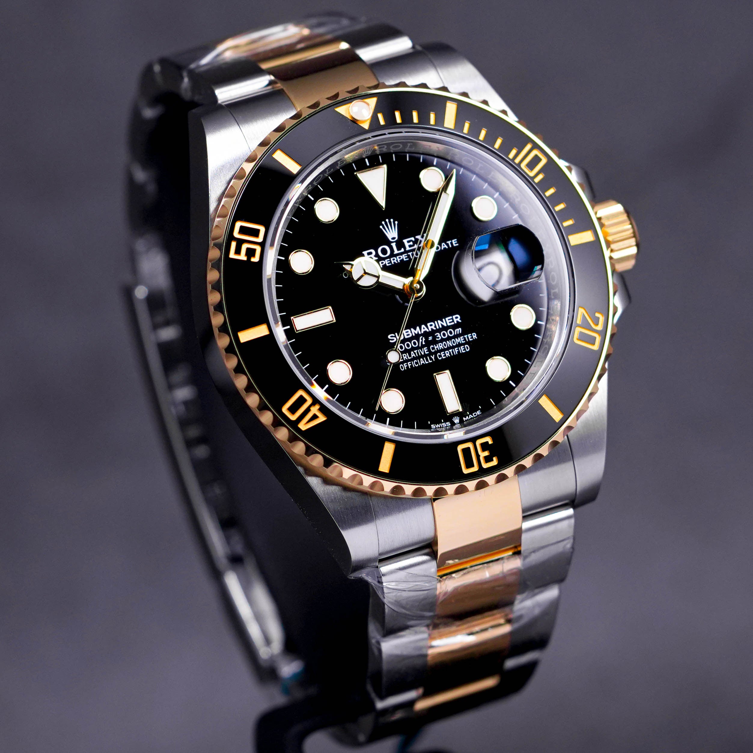 SUBMARINER DATE 41MM TWOTONE YELLOWGOLD BLACK DIAL (2022)