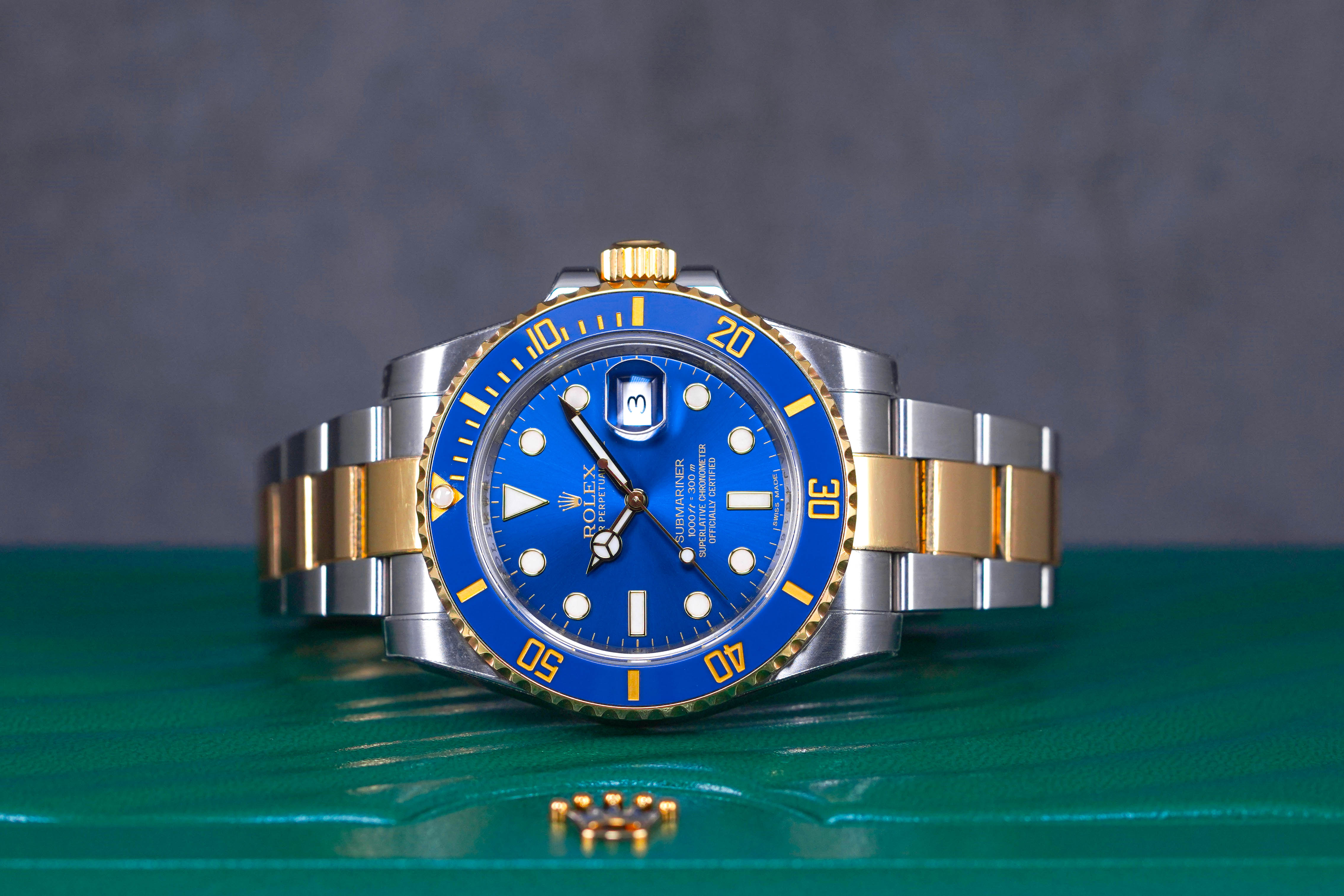 SUBMARINER DATE 40MM TWOTONE YELLOWGOLD BLUE SUNBURST (2014)