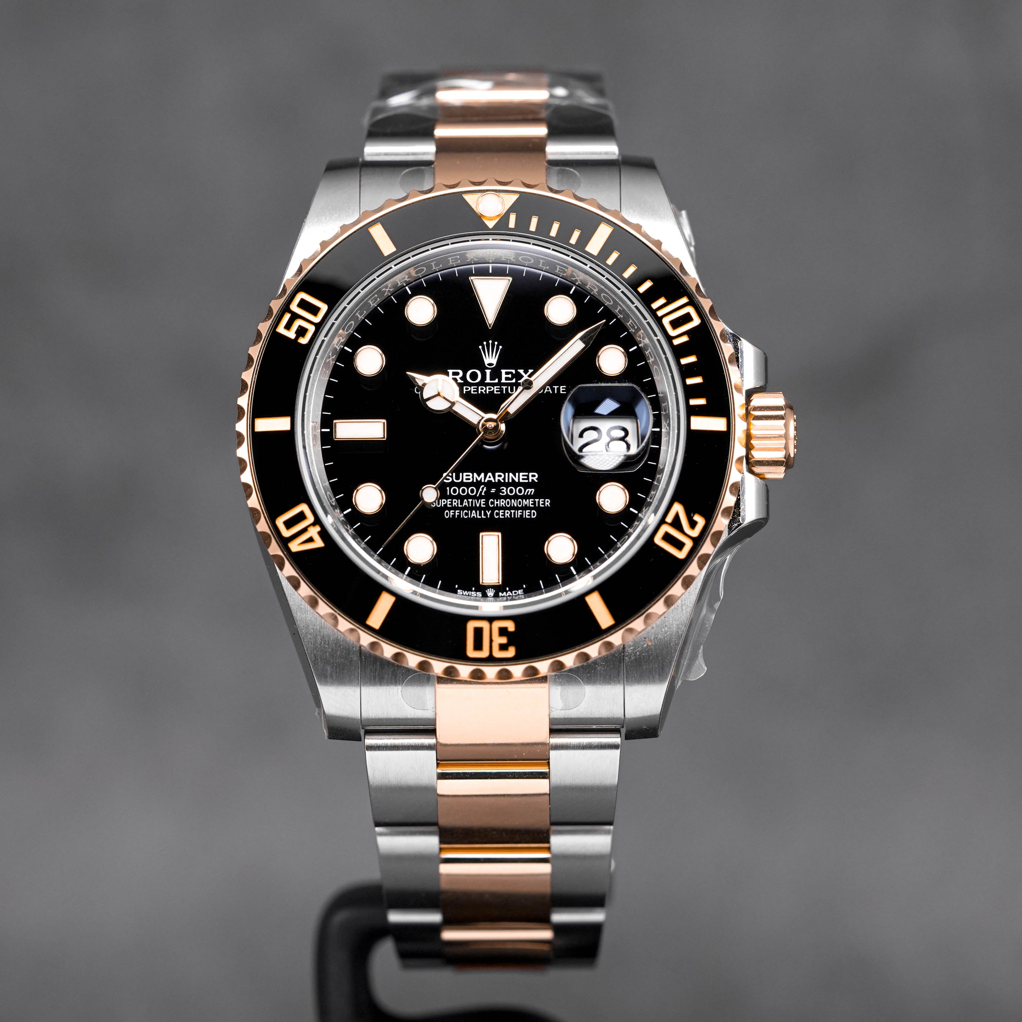 SUBMARINER DATE 41MM TWOTONE YELLOWGOLD BLACK DIAL (2023)