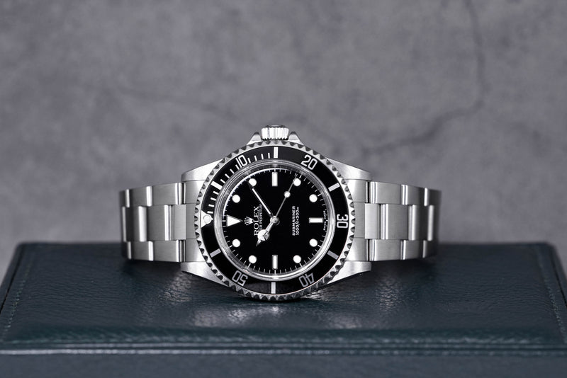SUBMARINER NO DATE 40MM 14060M 2 LINERS (UNDATED, Y SERIES-CIRCA 2001)