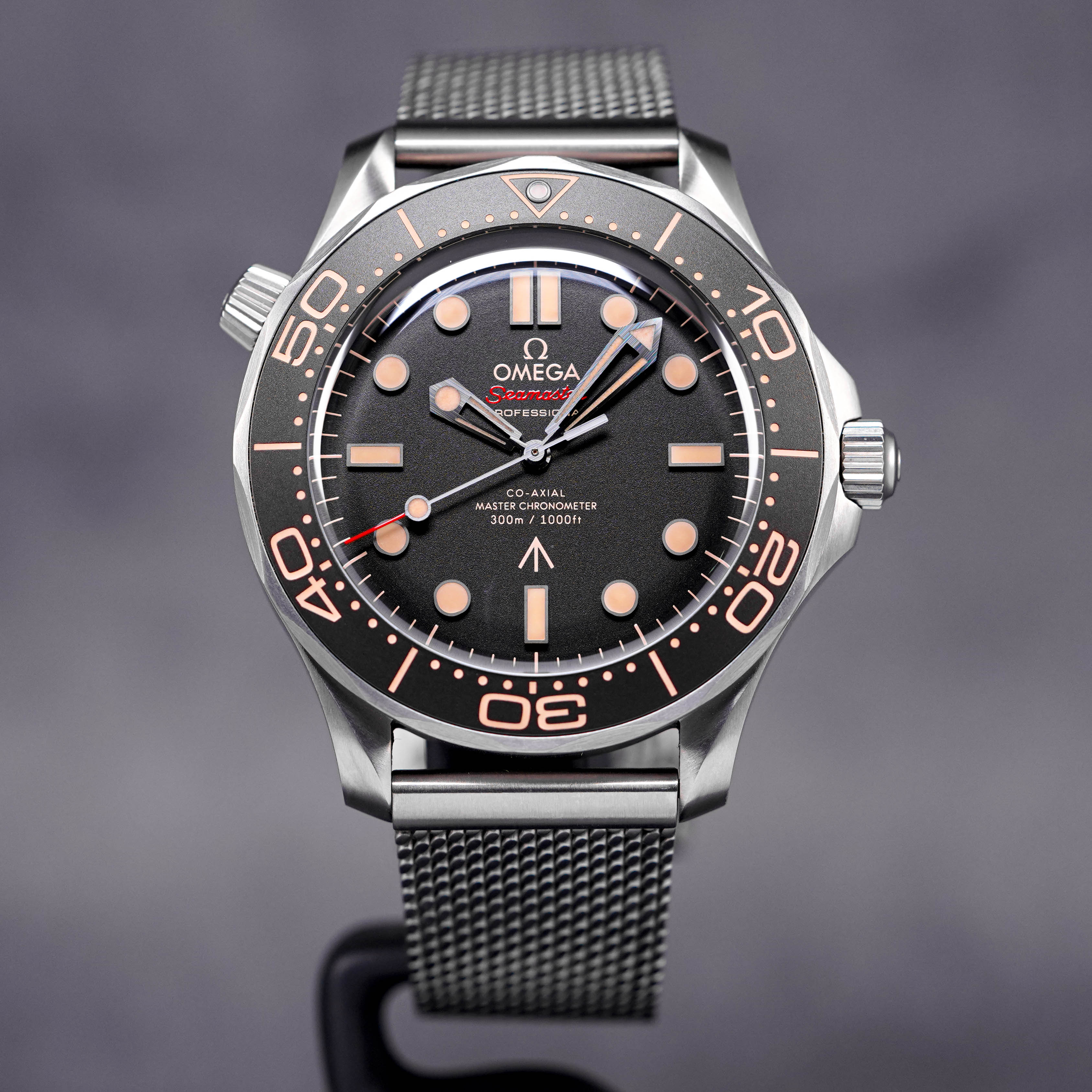 SEAMASTER DIVER 300M TITANIUM 'NO TIME TO DIE' (2021)