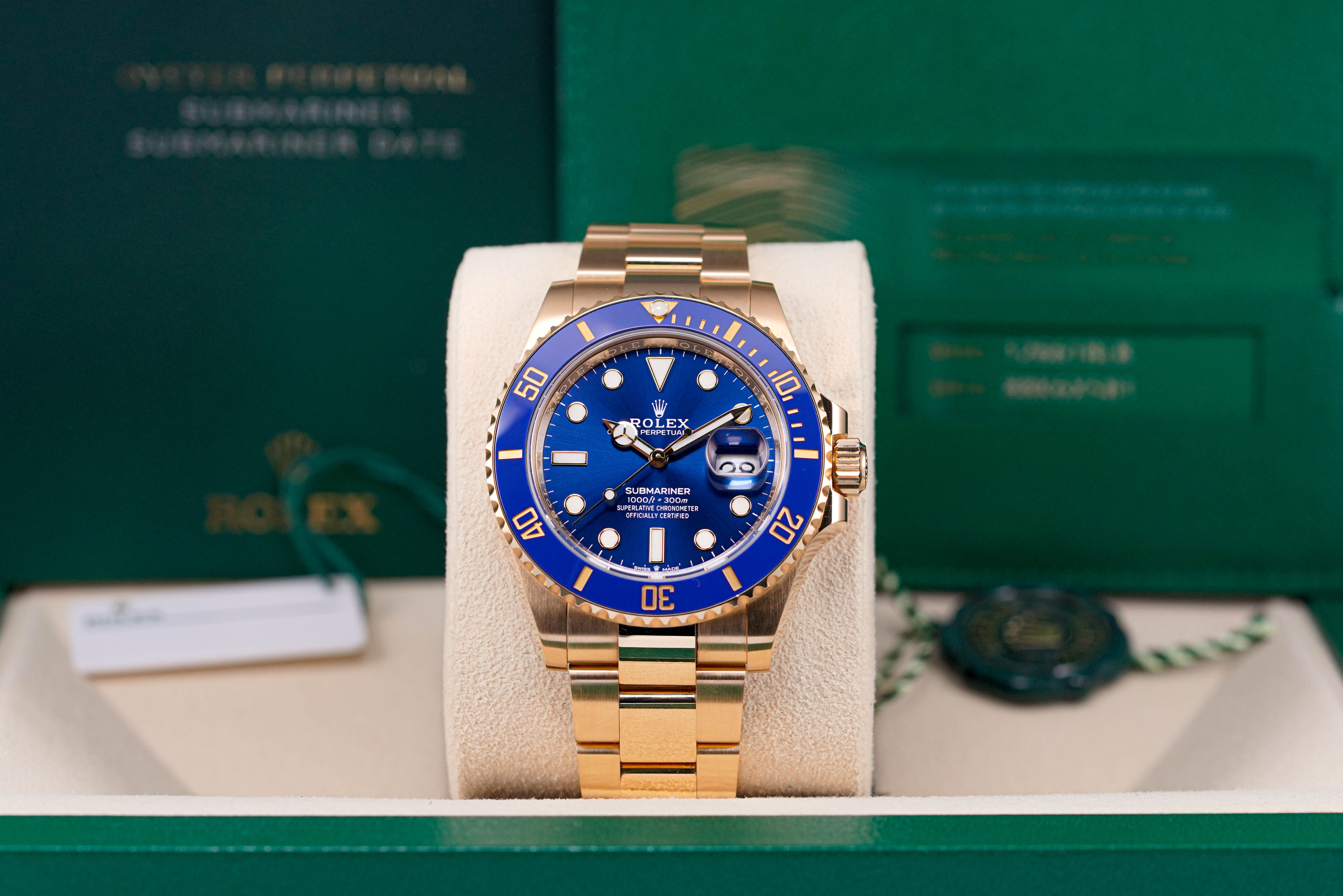 SUBMARINER DATE 41MM YELLOWGOLD BLUE DIAL (2020)