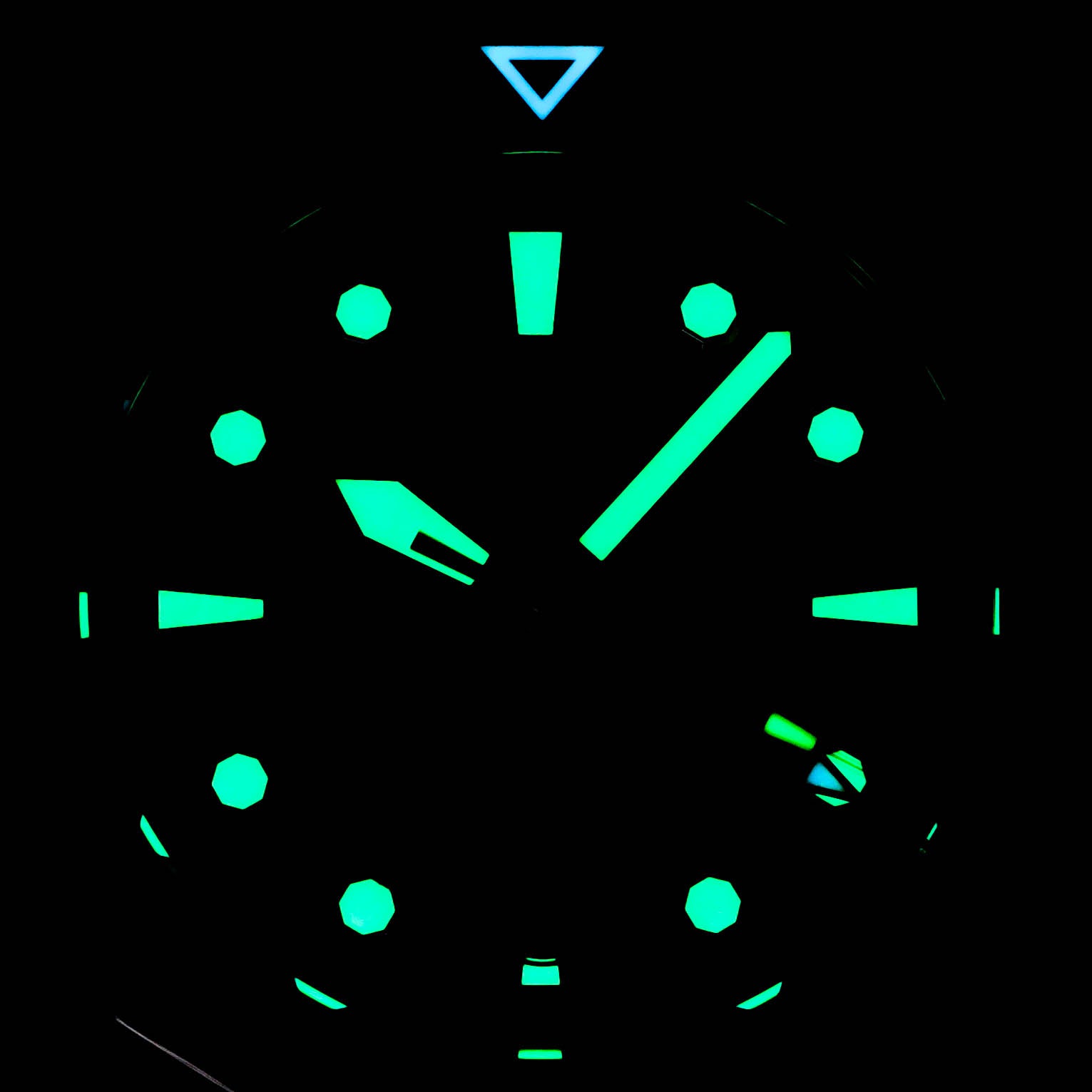AQUARACER 300M CALIBRE 7 GMT 'SMURF' (2023)