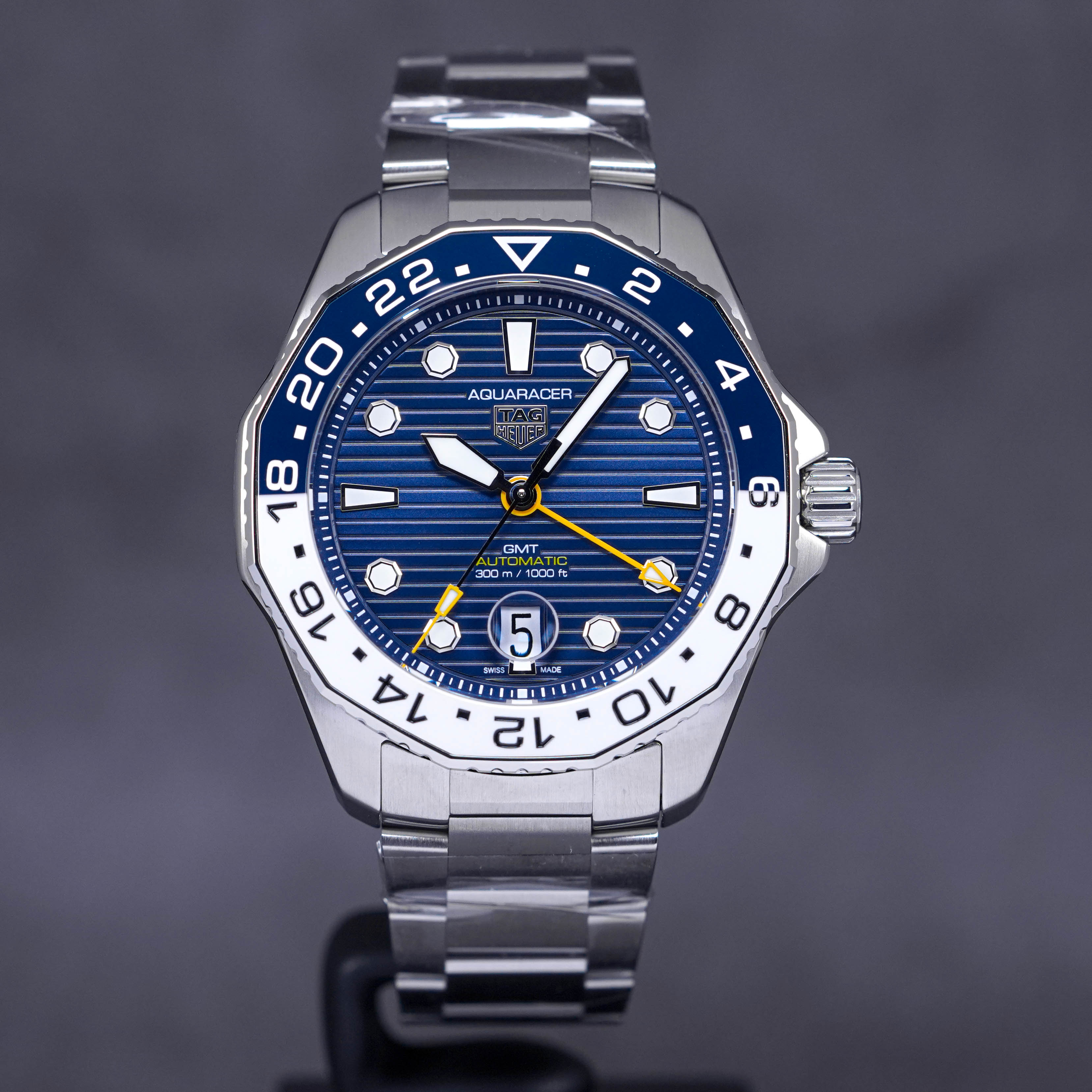 AQUARACER 300M CALIBRE 7 GMT 'SMURF' (2023)