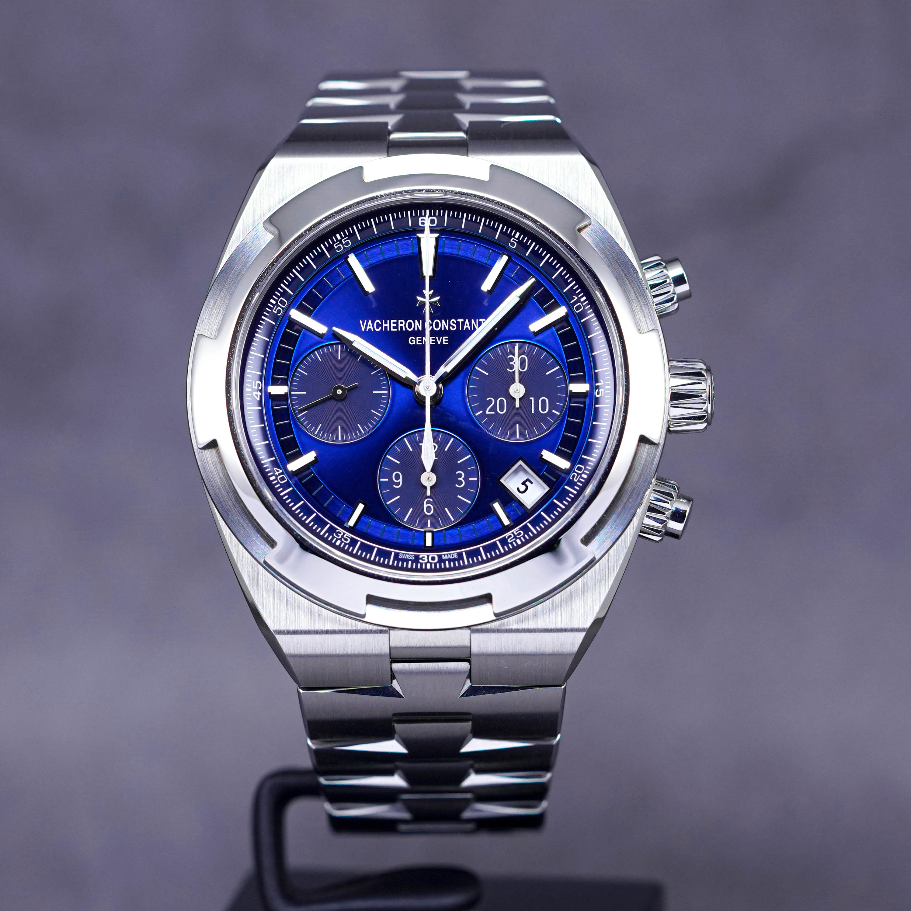 VACHERON CONSTANTIN OVERSEAS CHRONOGRAPH BLUE DIAL 2022 IDWX